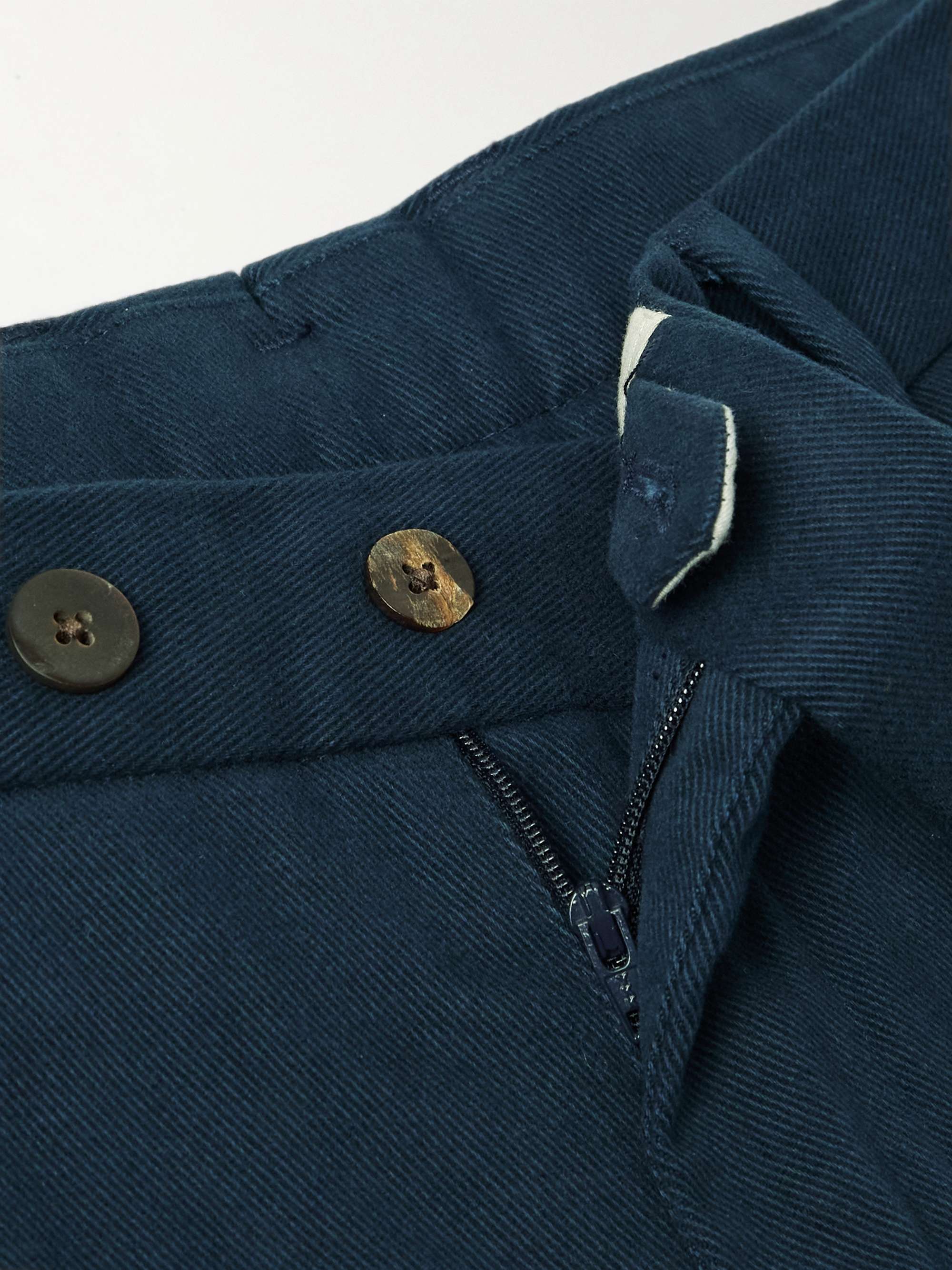 THOM SWEENEY 