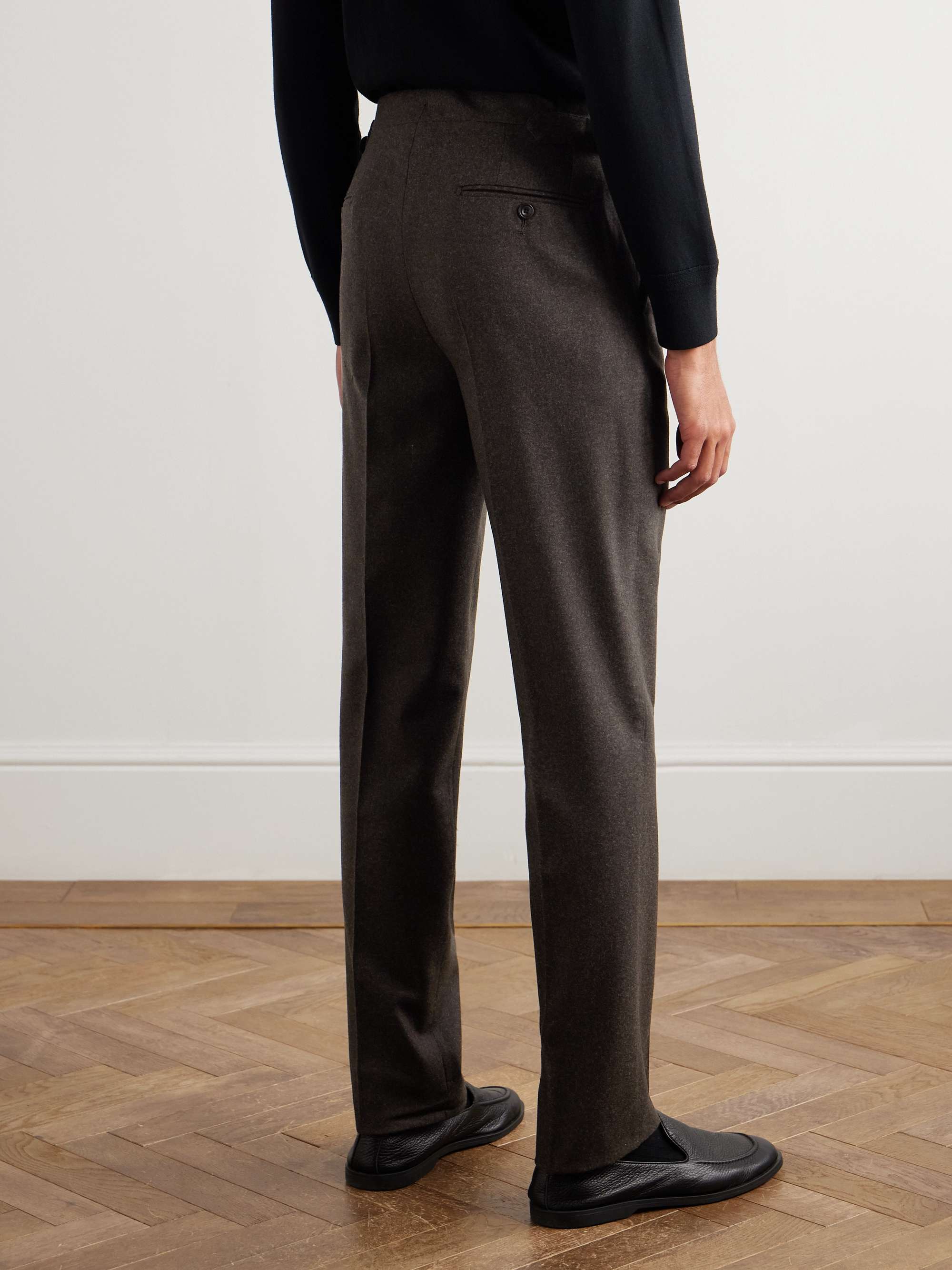 THOM SWEENEY 