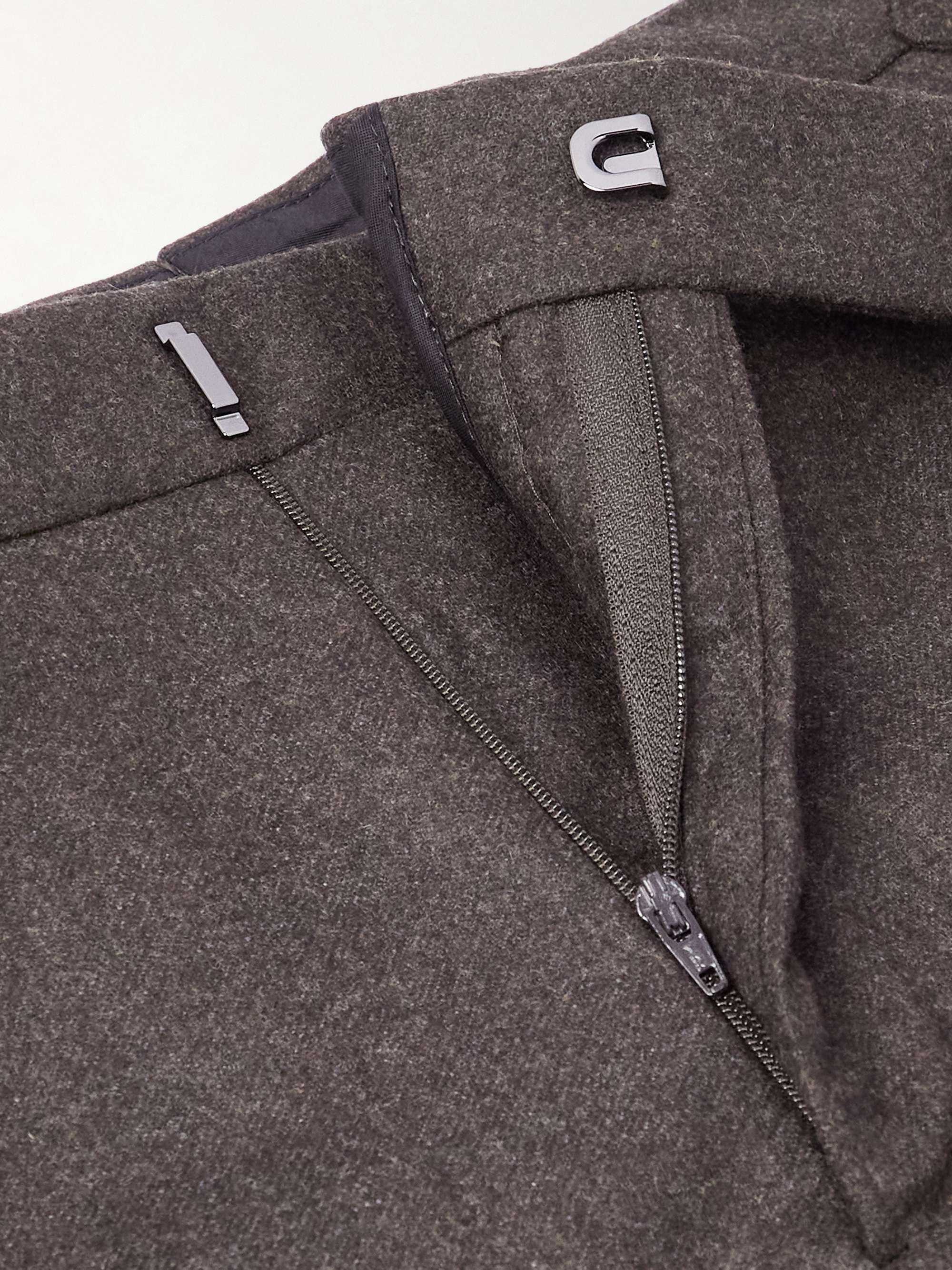 THOM SWEENEY 