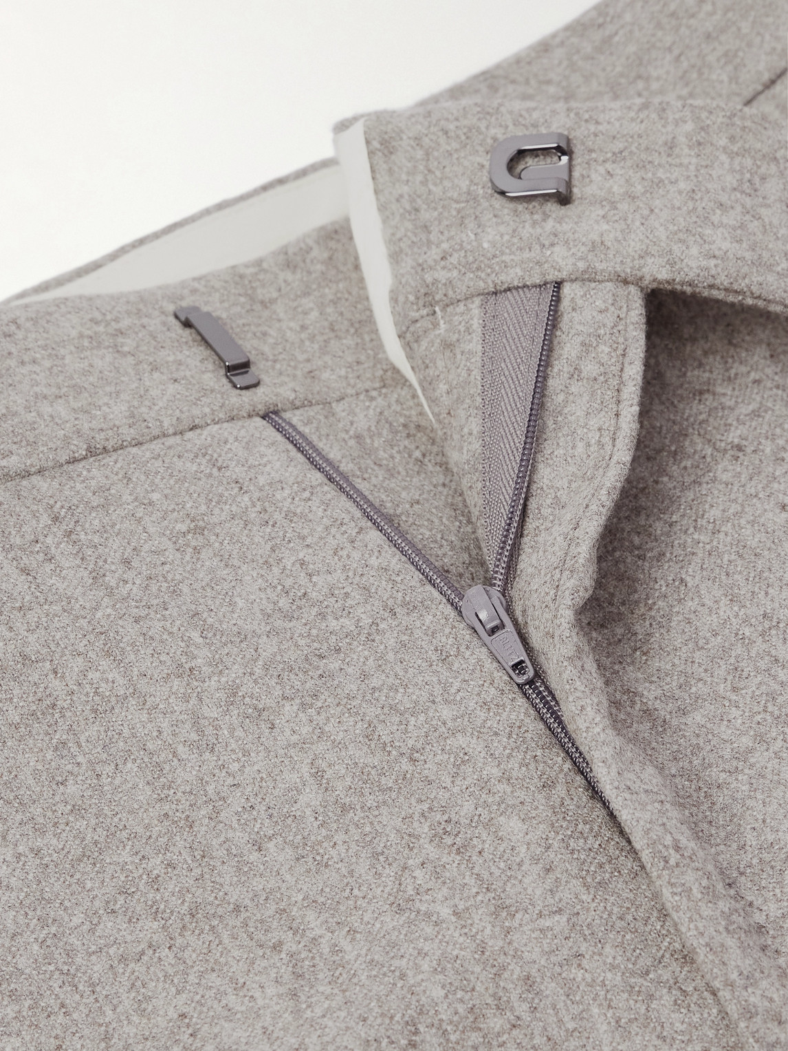 Thom Sweeney Tapered Wool Trousers In Gray