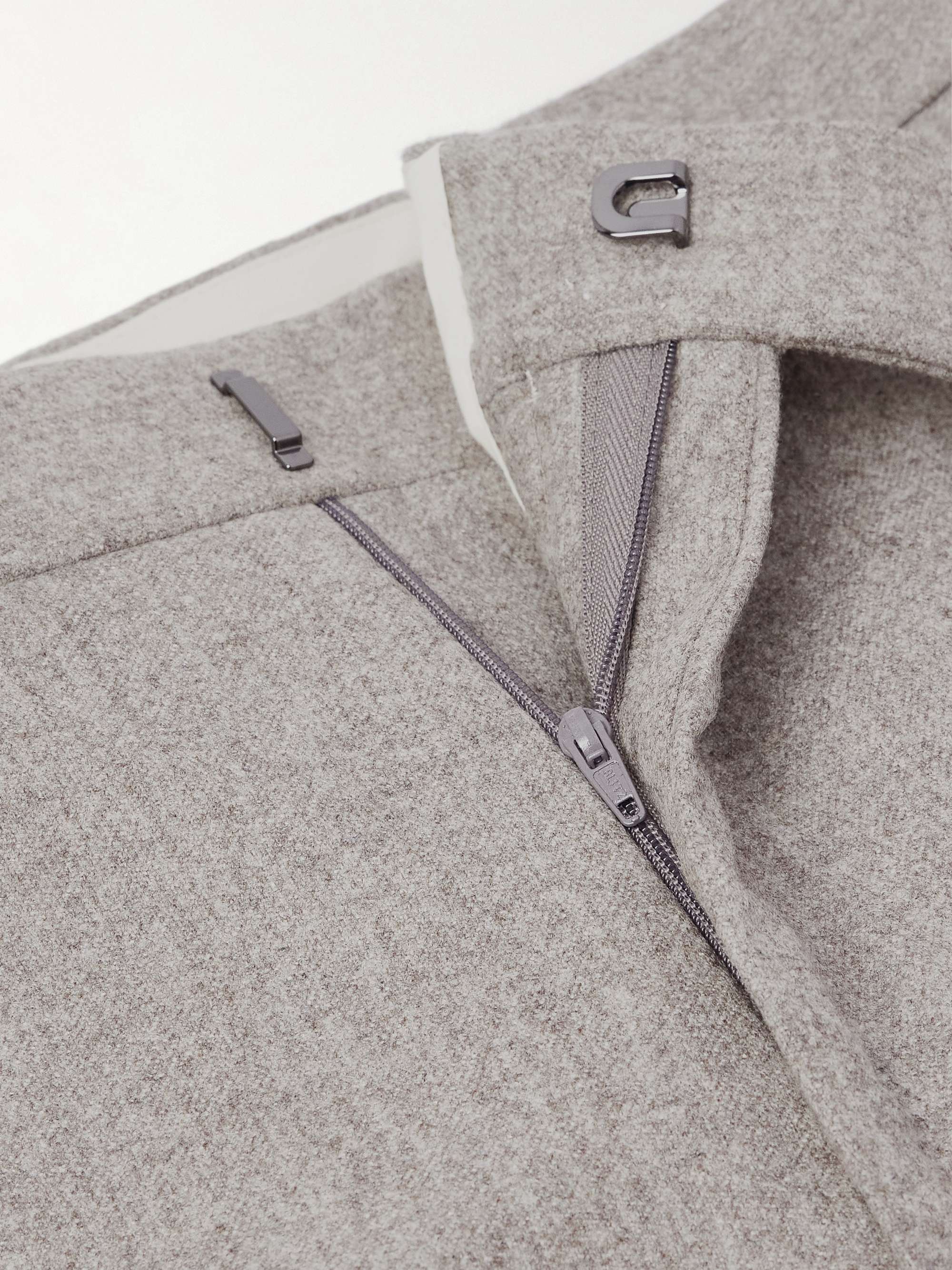 THOM SWEENEY 