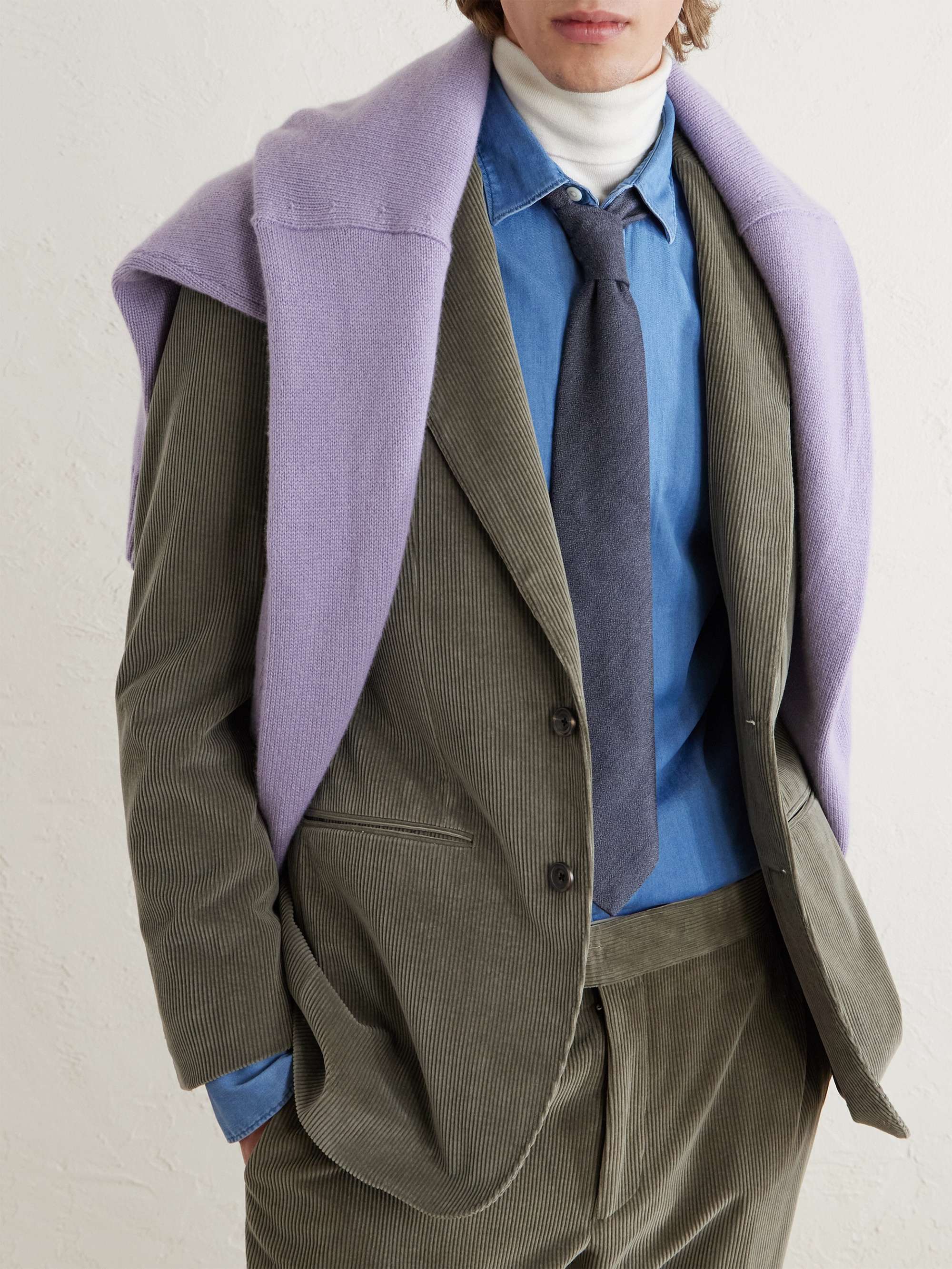 THOM SWEENEY 