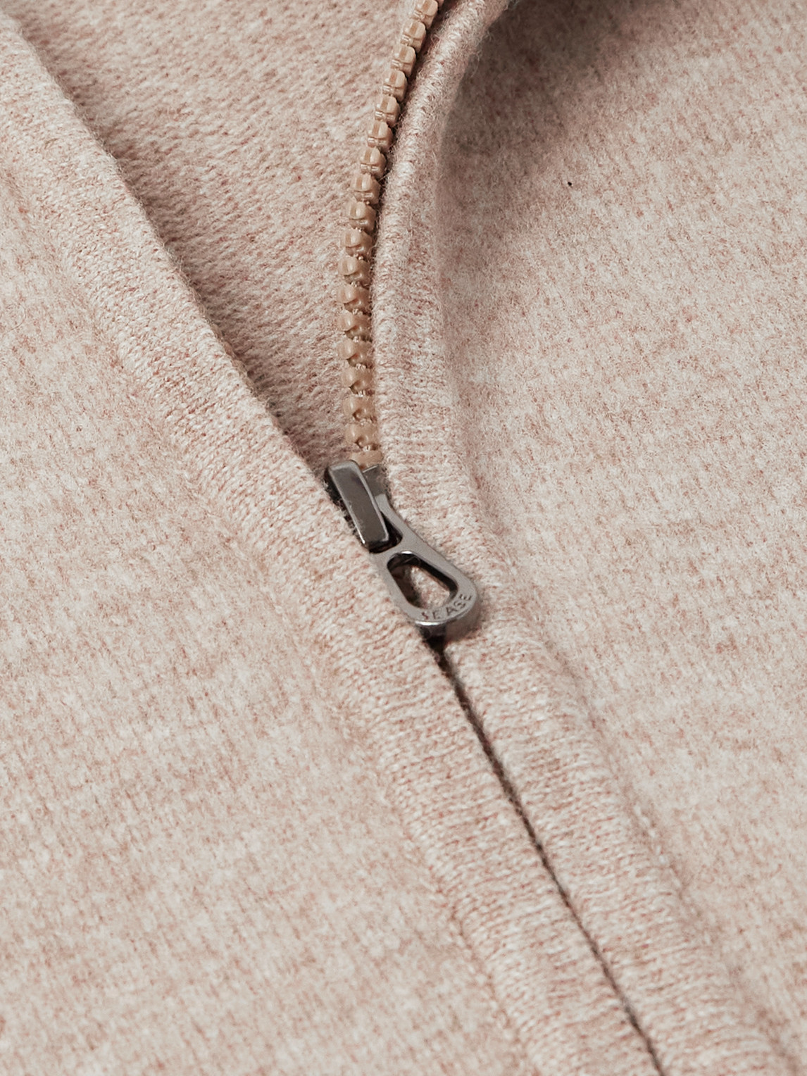 Sease Virgin Wool And Cashmere-blend Half-zip Sweater In Neutral
