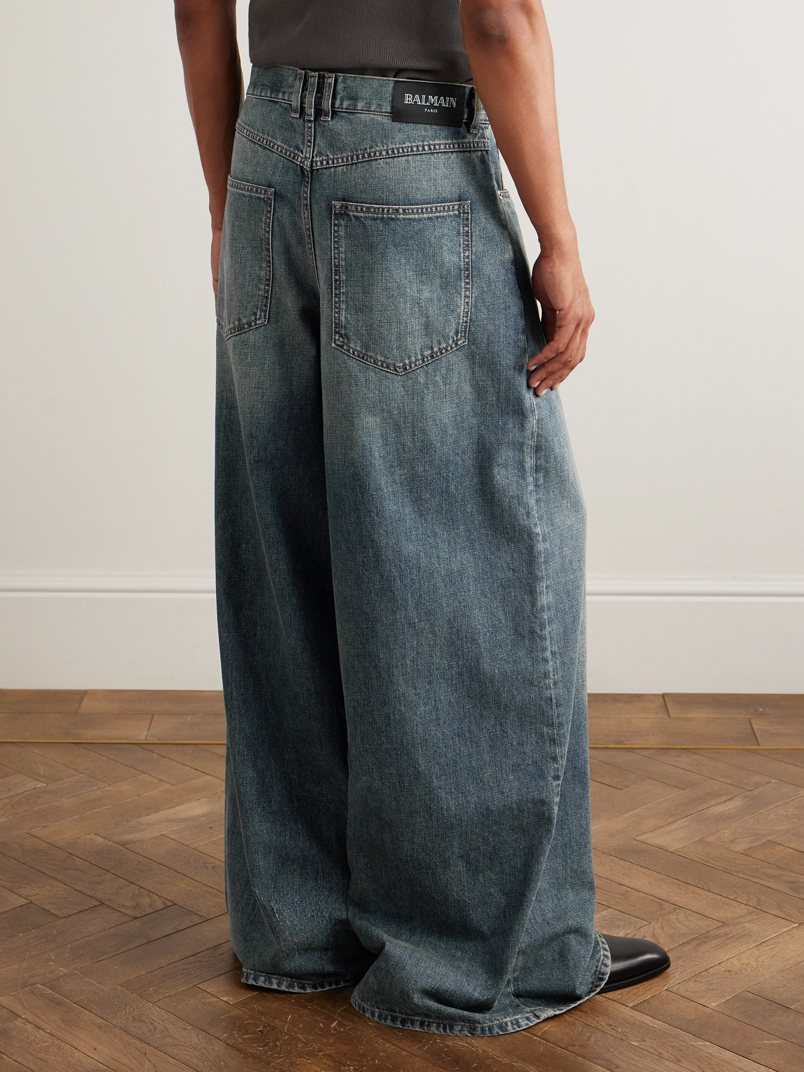 Balmain Wide-leg Jeans In Black