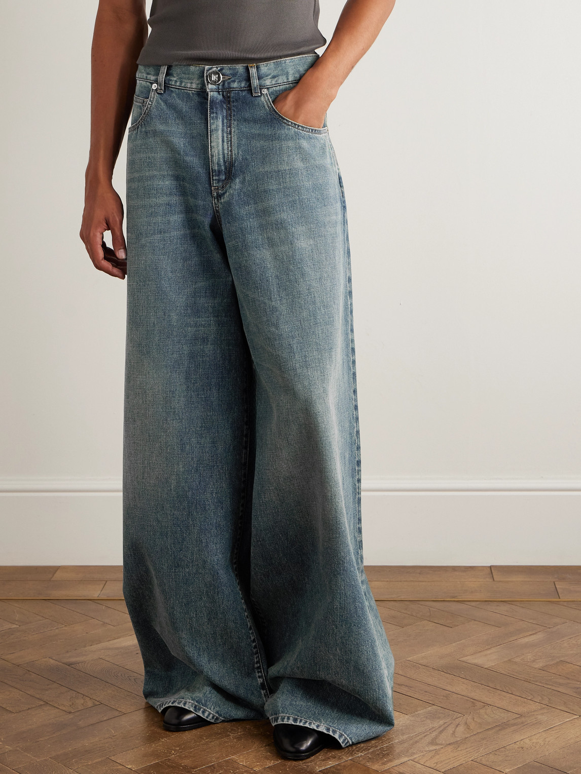 Balmain Wide-leg Jeans In Black