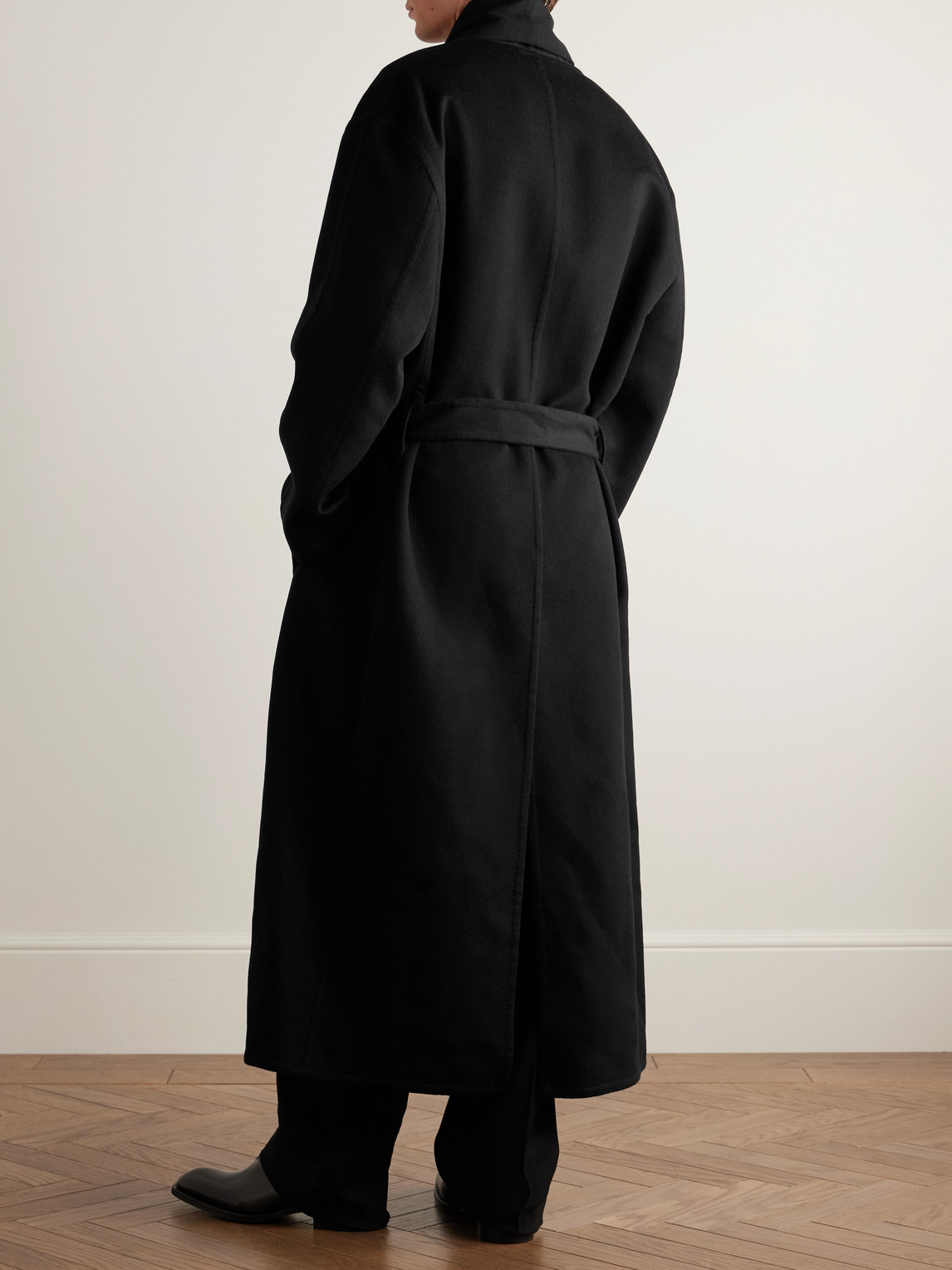 Tom Ford Oversized Shawl-collar Belted Wool And Silk-blend Felt Coat In Black