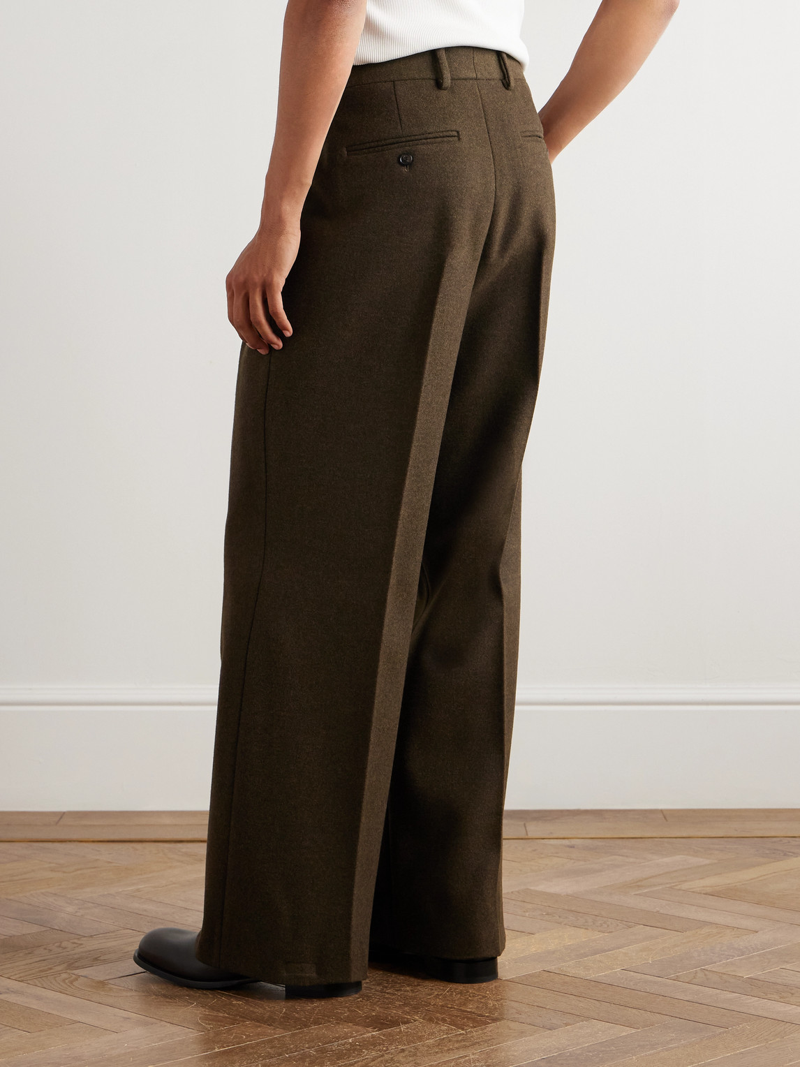 Loro Piana Hubert Pleated Wool And Cashmere-blend Wide-leg Trousers In Brown