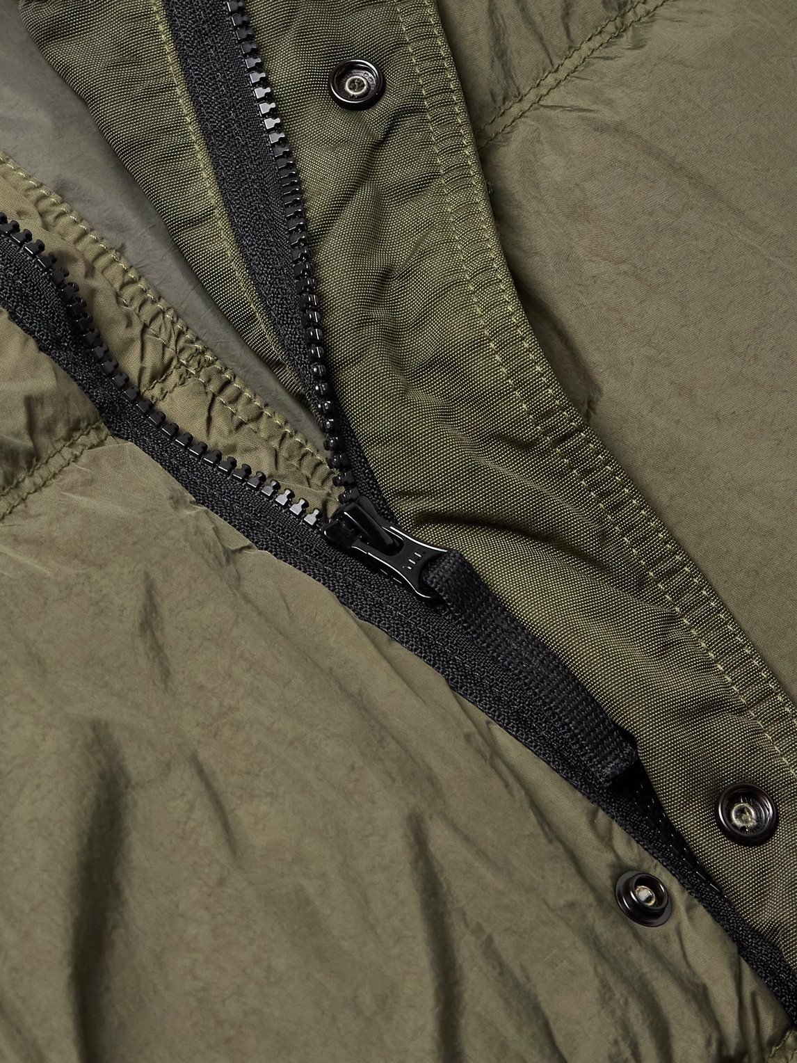 Stone Island Logo-appliquéd Garment-dyed Quilted Crinkle Reps Down Jacket In Green