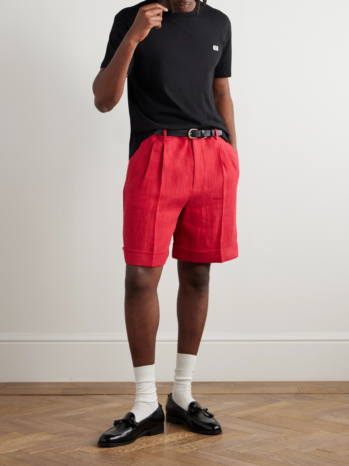 Valentino Garavani Black Crewneck T-shirt With Logo Patch On The Front In Cotton Man In Black