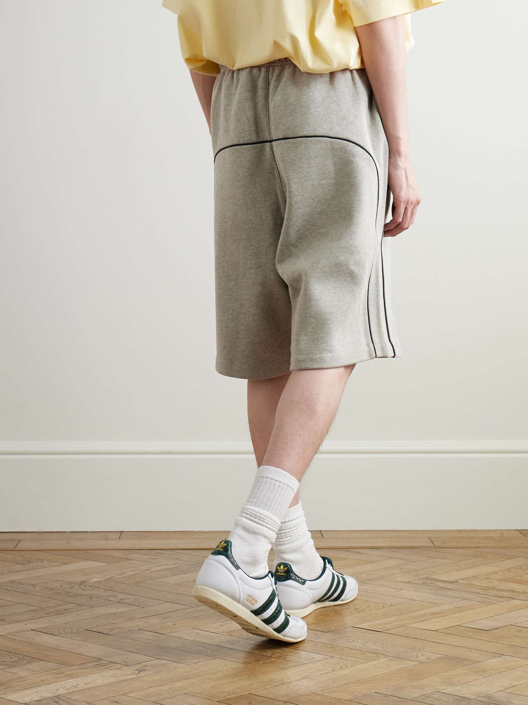 FEAR OF GOD ESSENTIALS 