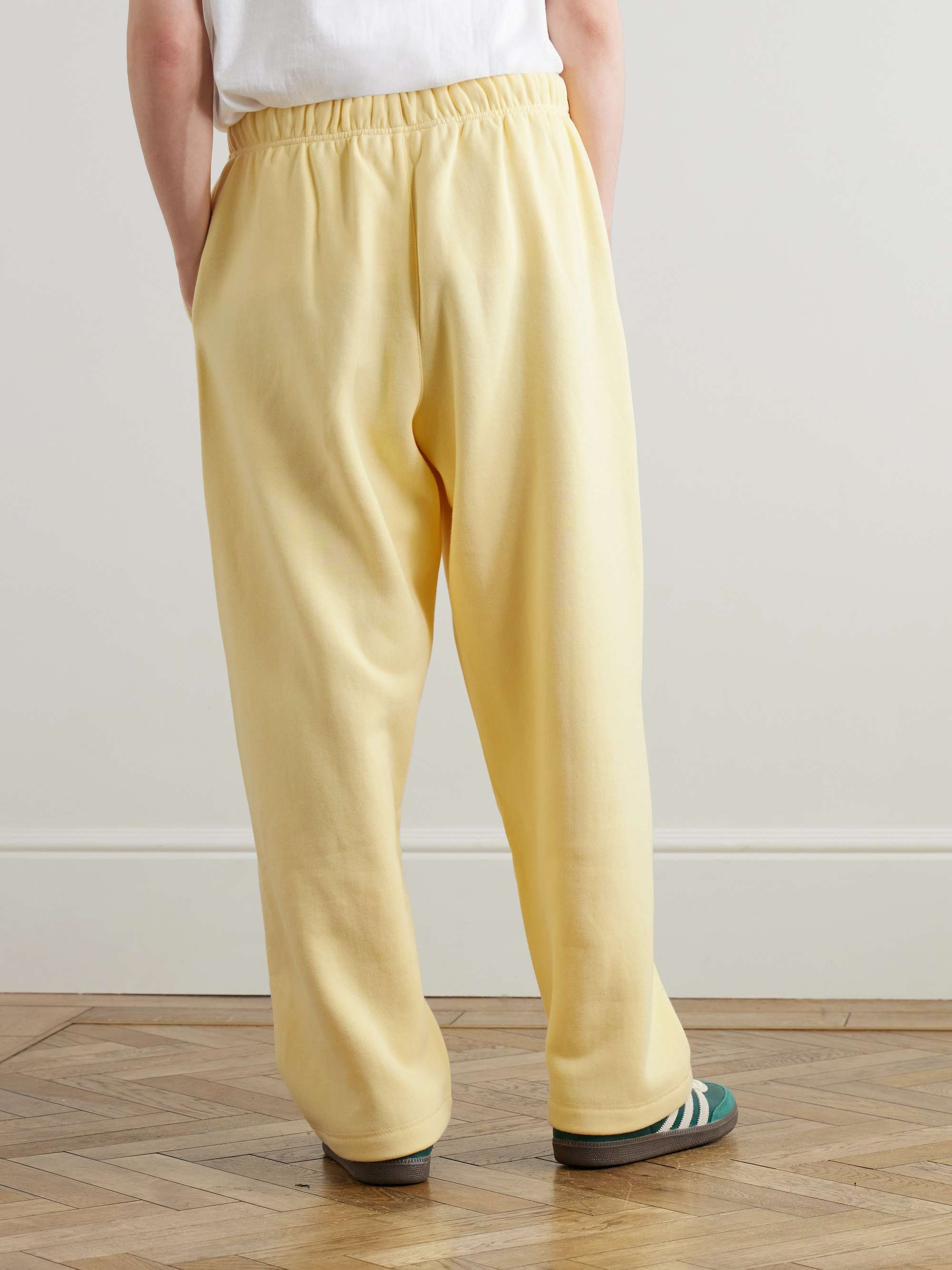 FEAR OF GOD ESSENTIALS 