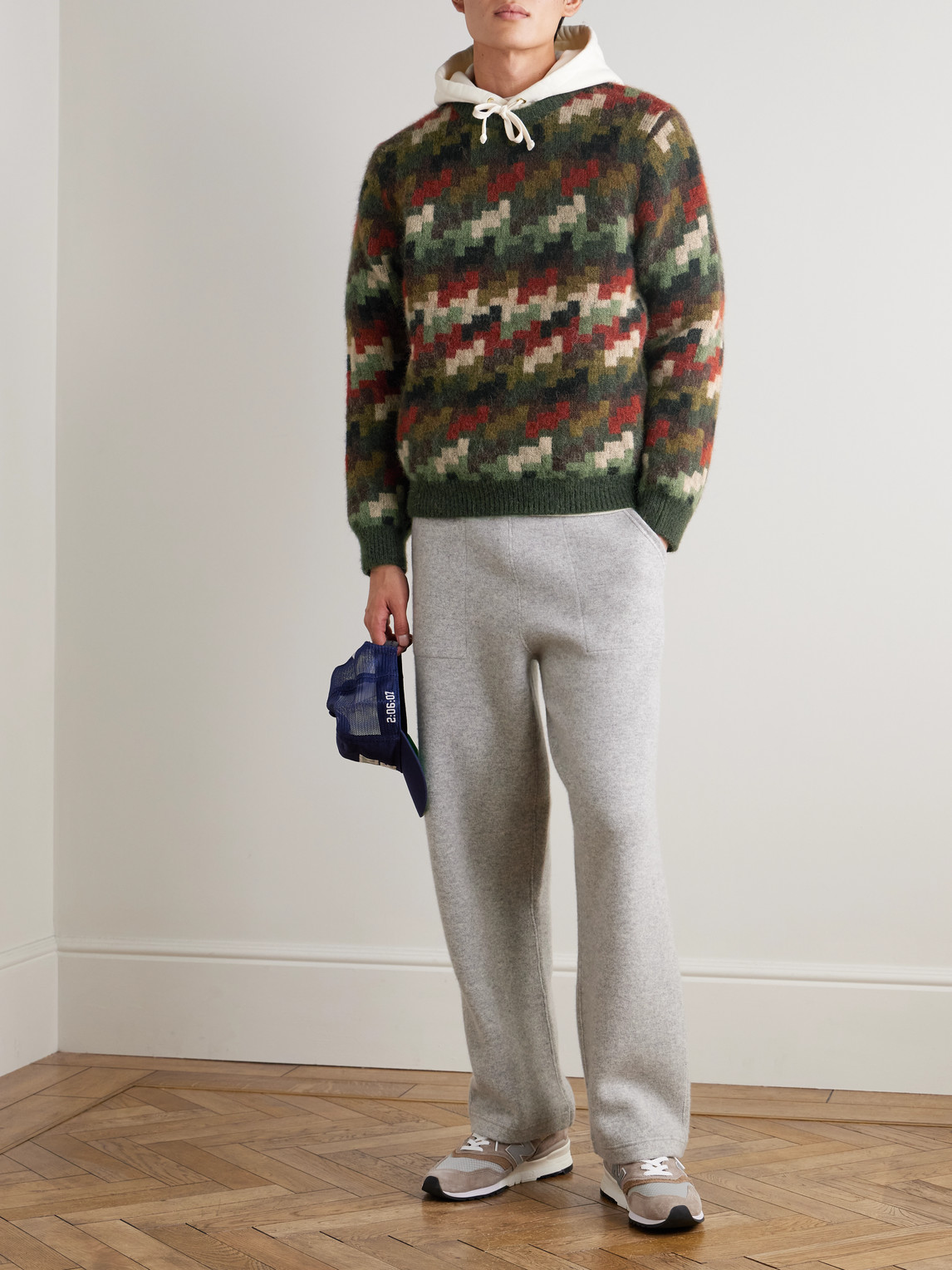 Aimé Leon Dore Camouflage-print Houndstooth Alpaca-blend Sweater In Gray