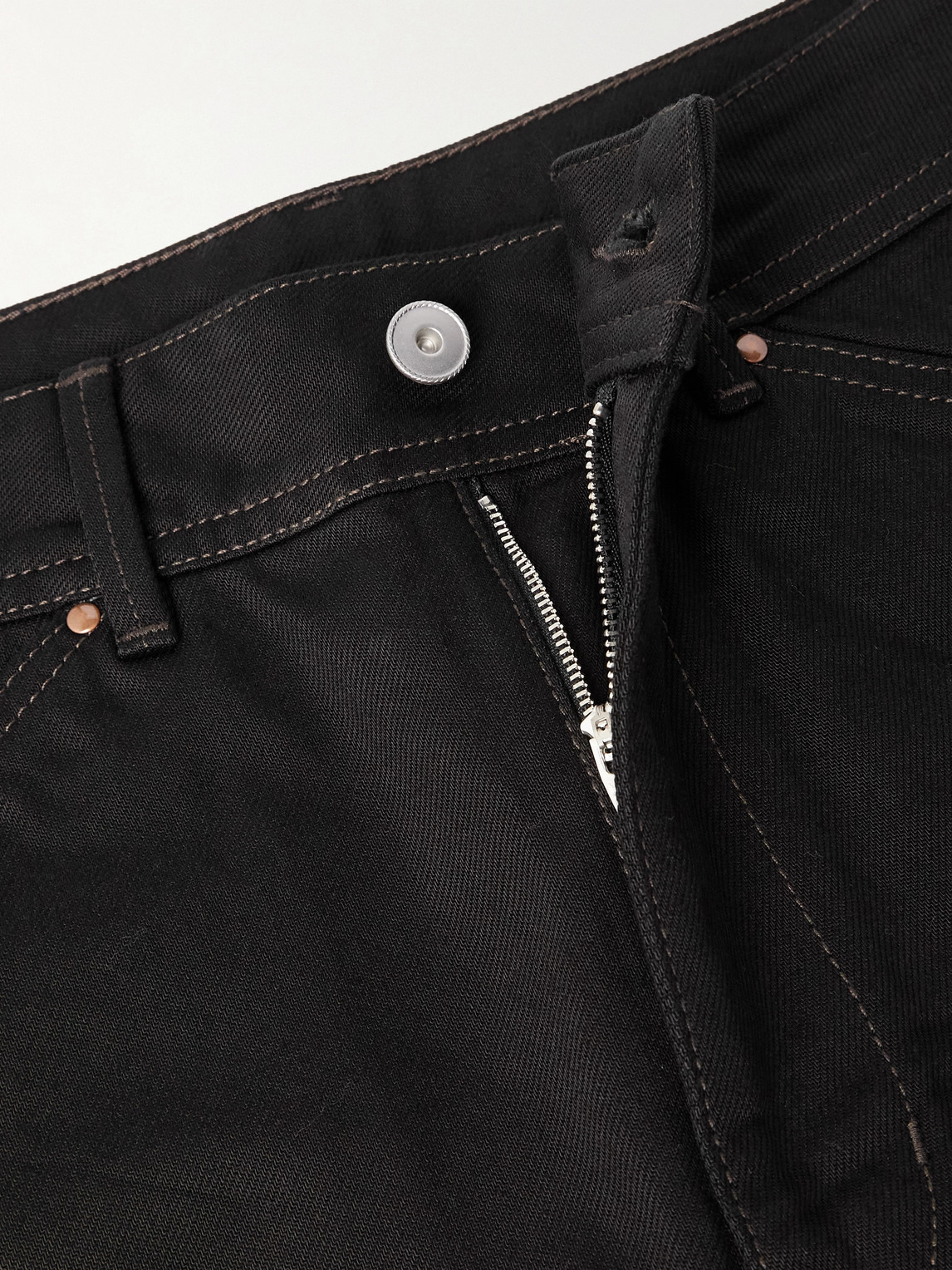 Lemaire Twisted Tapered Jeans In Black