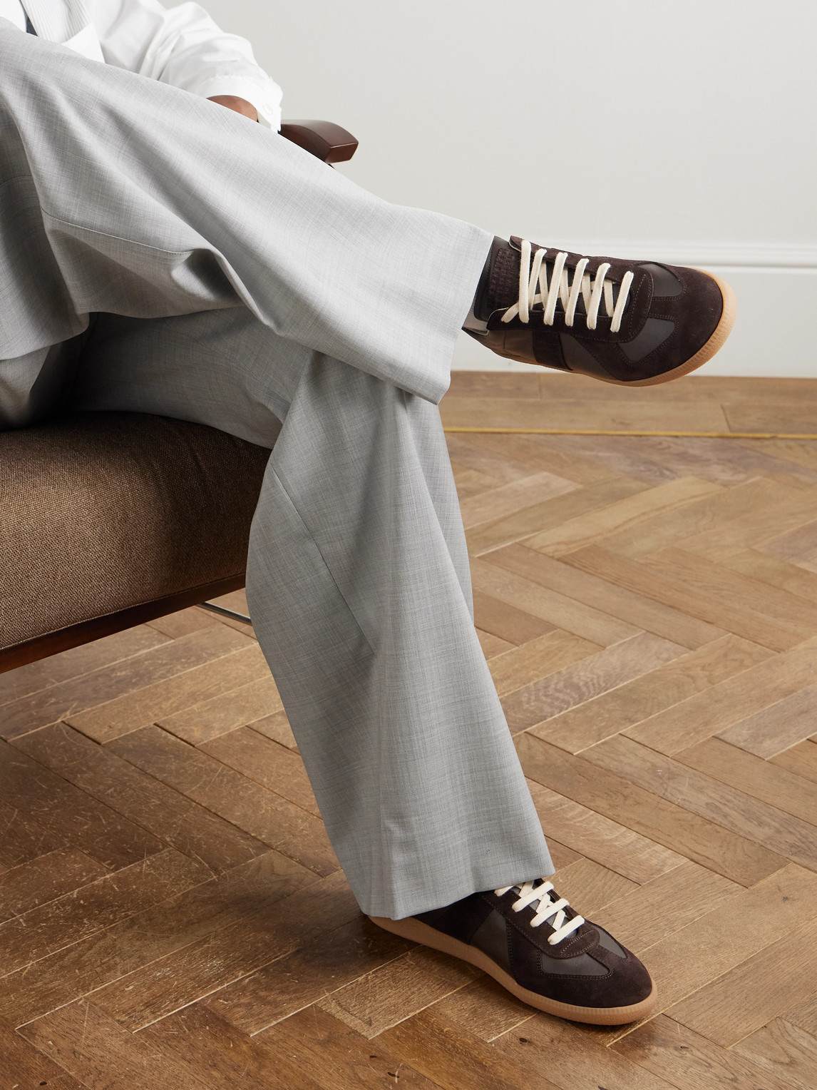 Maison Margiela Low Top Leather Sneakers With Round Toe In Brown