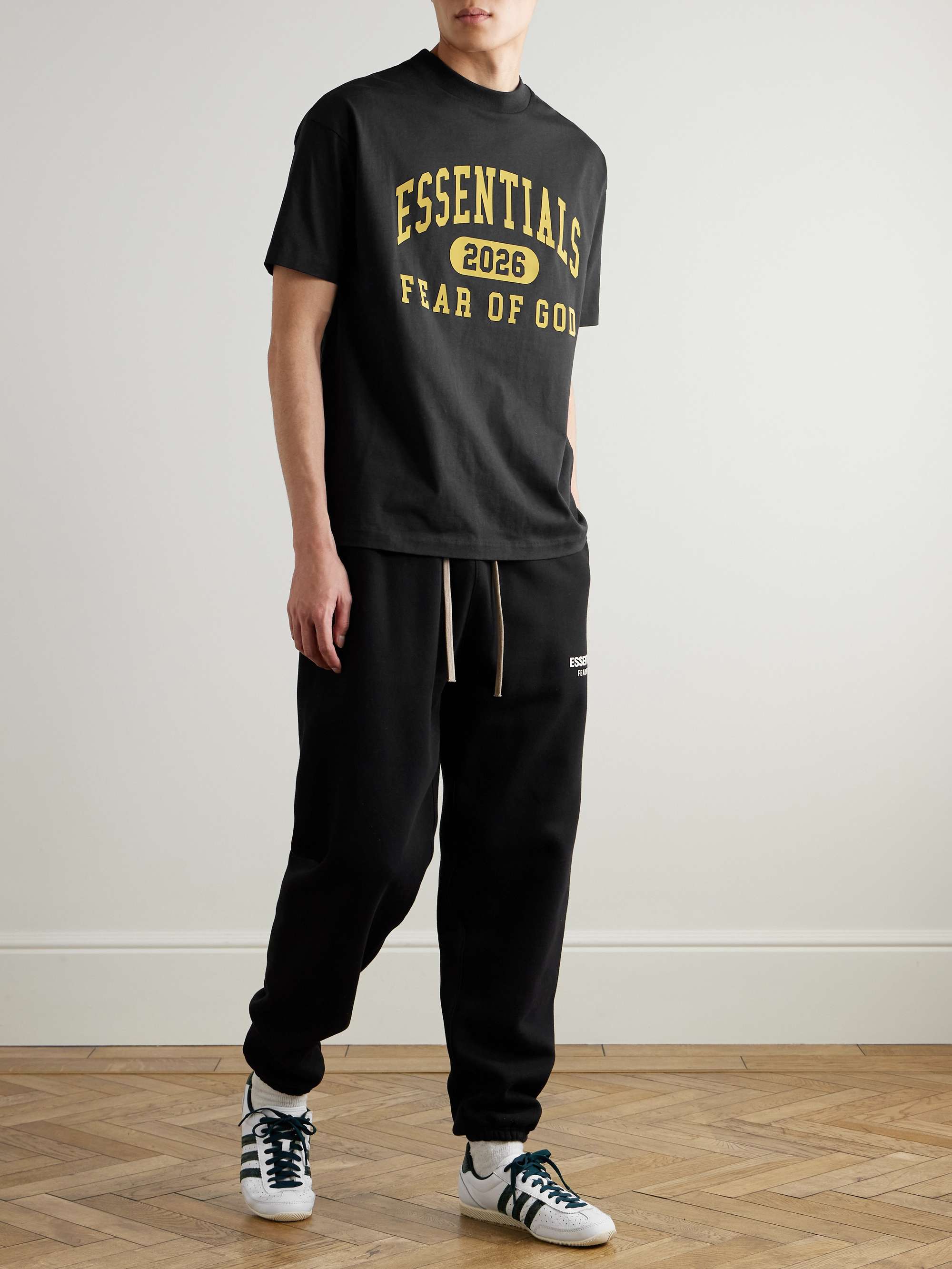 FEAR OF GOD ESSENTIALS 