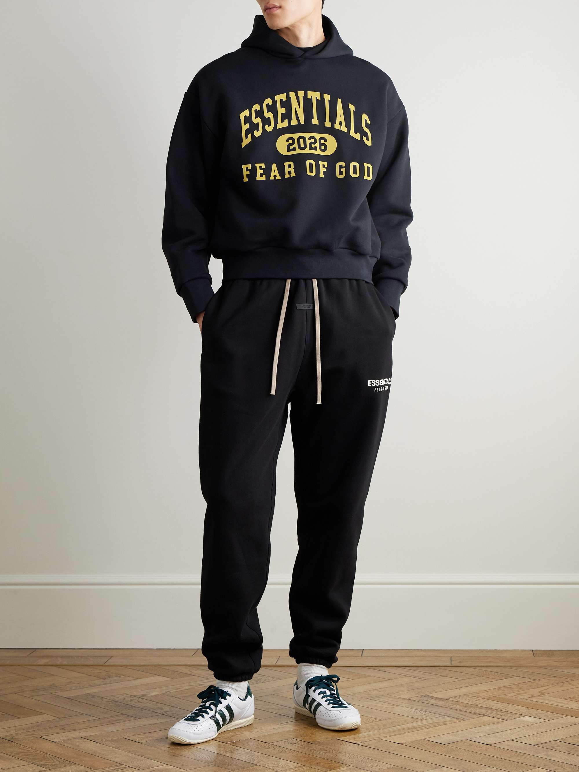 FEAR OF GOD ESSENTIALS 