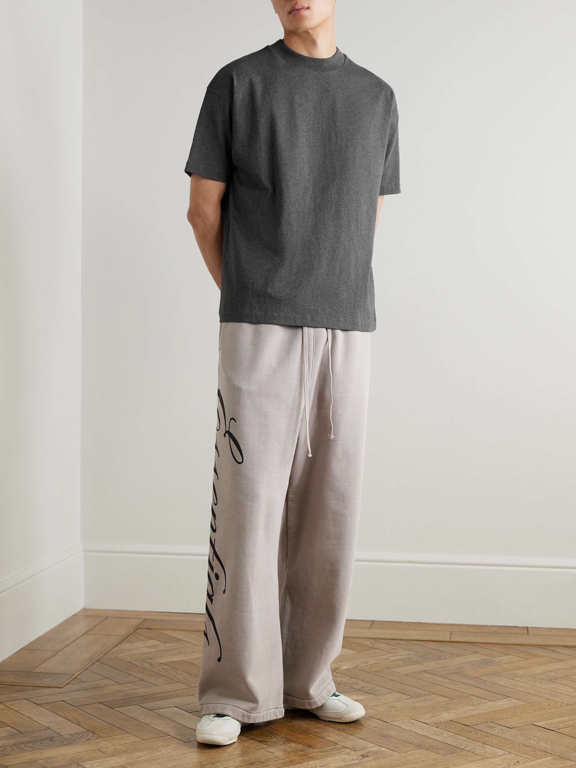 FEAR OF GOD ESSENTIALS 