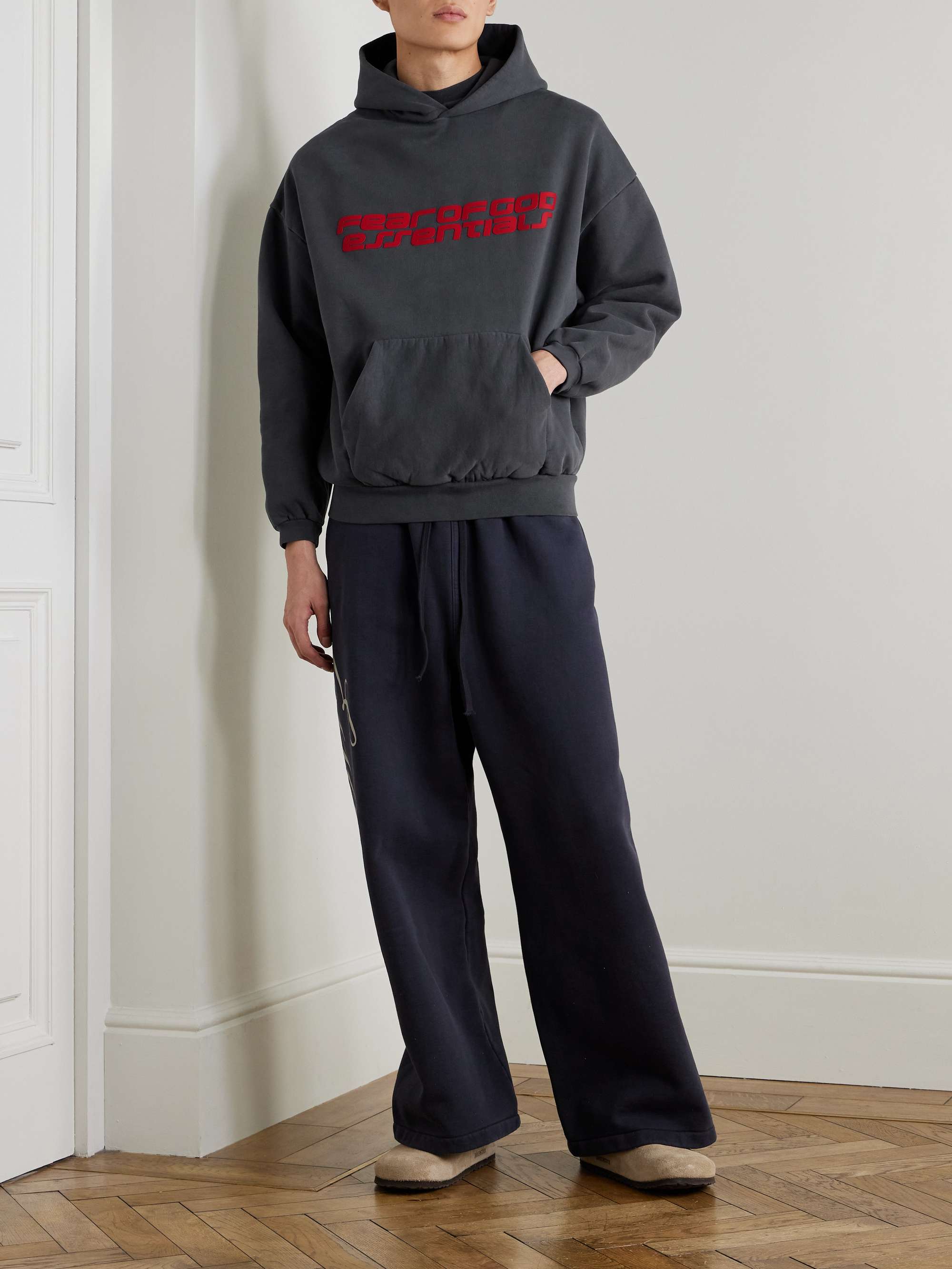 FEAR OF GOD ESSENTIALS 