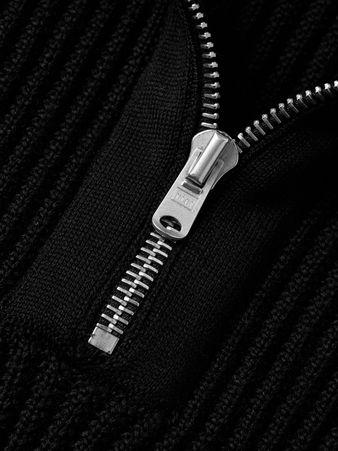  S.n.s. Herning - Fender Ribbed Virgin Wool Half-zip Sweater - Men - Black - S 