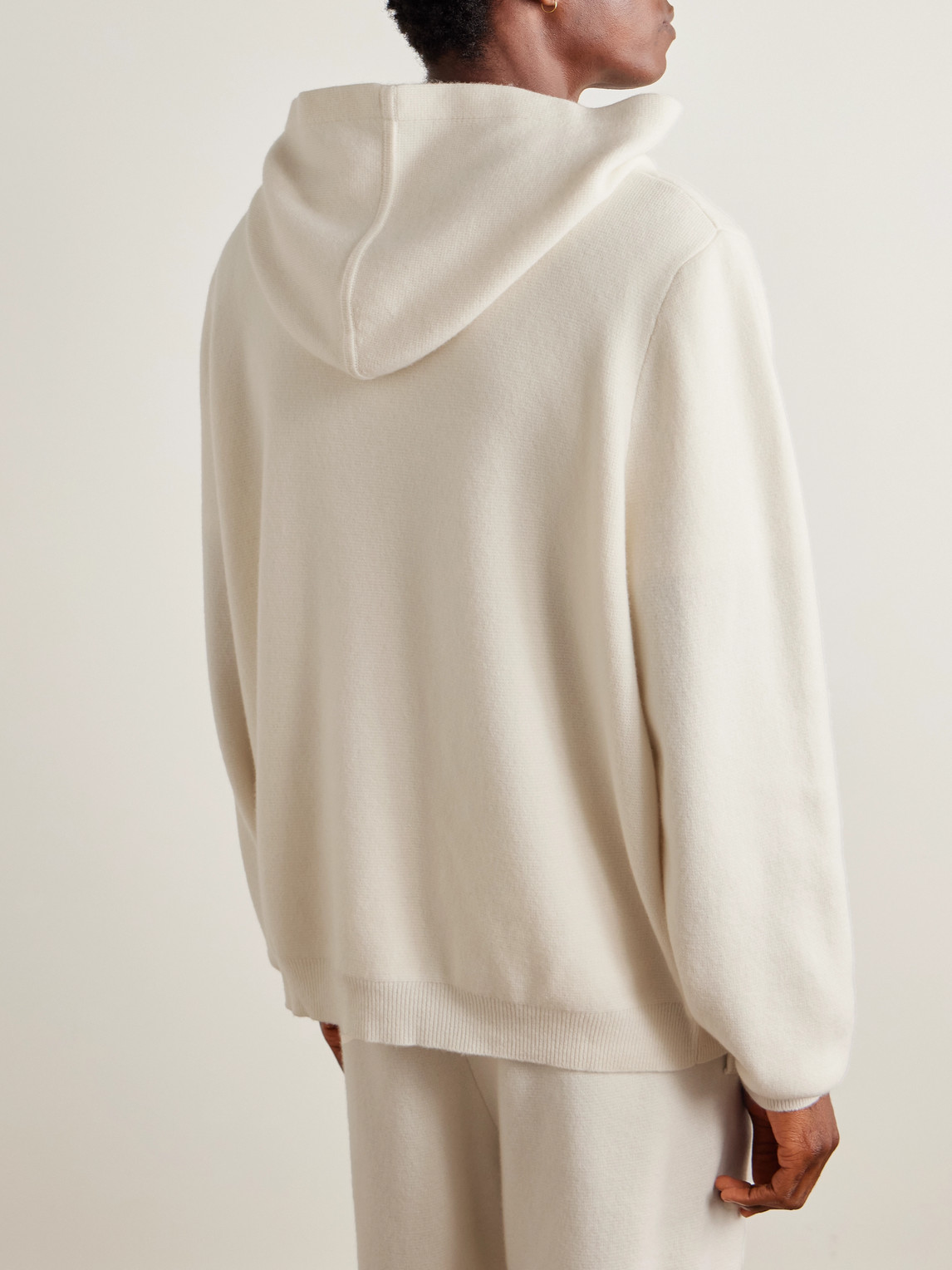 God's True Cashmere Cashmere Hoodie In Neutral