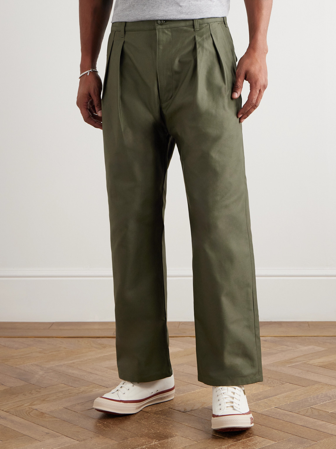 Wtaps Straight-leg Pleated Cotton Trousers In Green