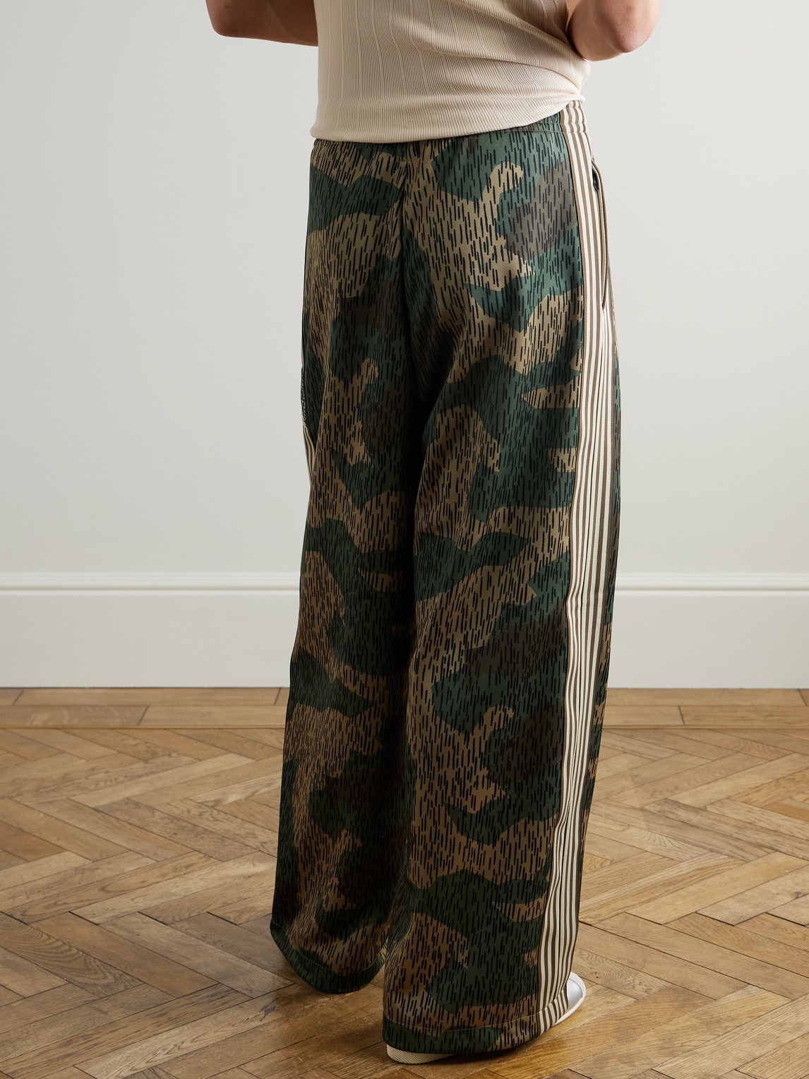 Camouflage-Print Cotton-Jersey Sweatpants