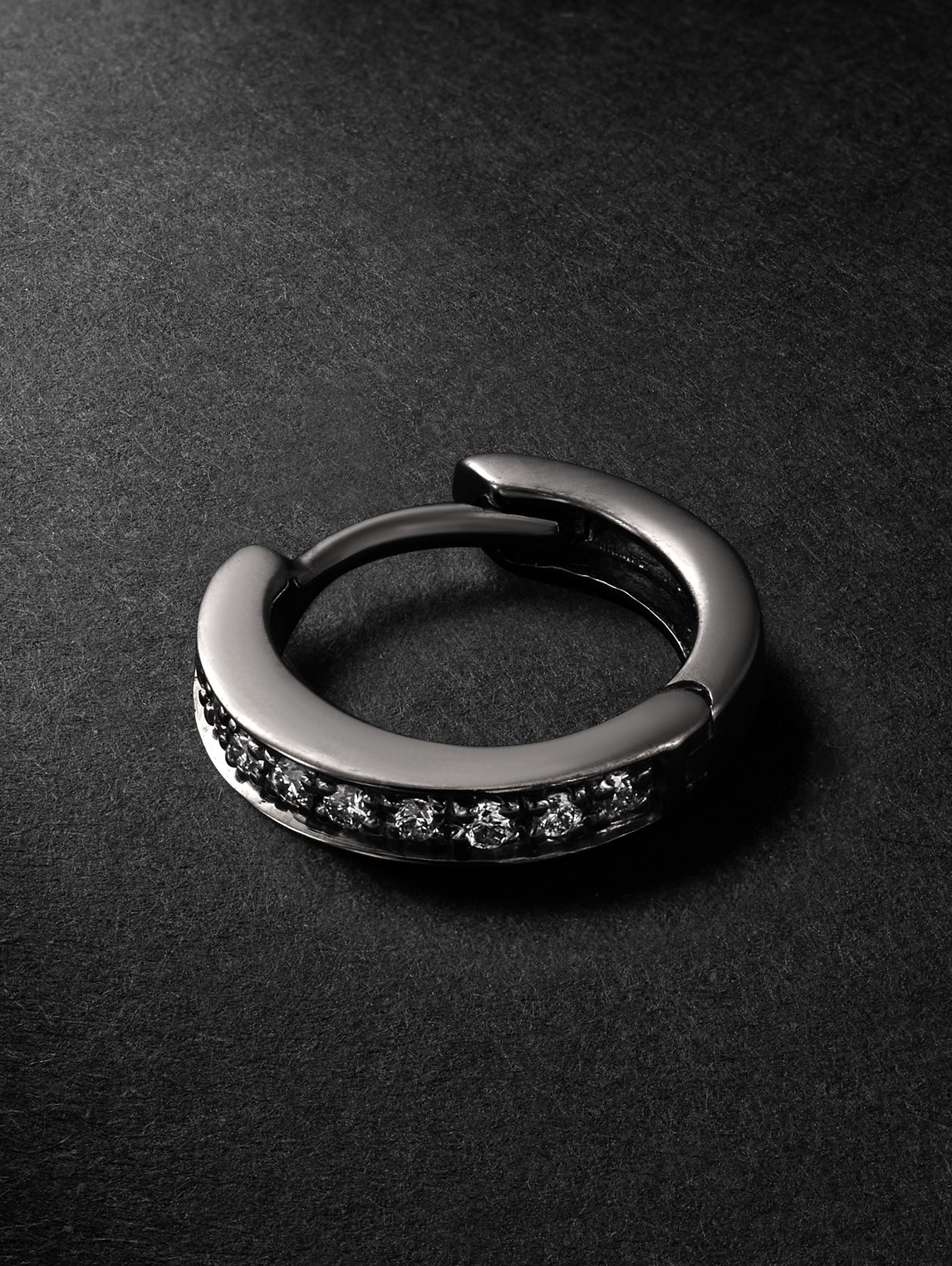 KOLOURS JEWELRY Fortis Small 18-Karat Blackened Gold Diamond Single Hoop Earring - Men