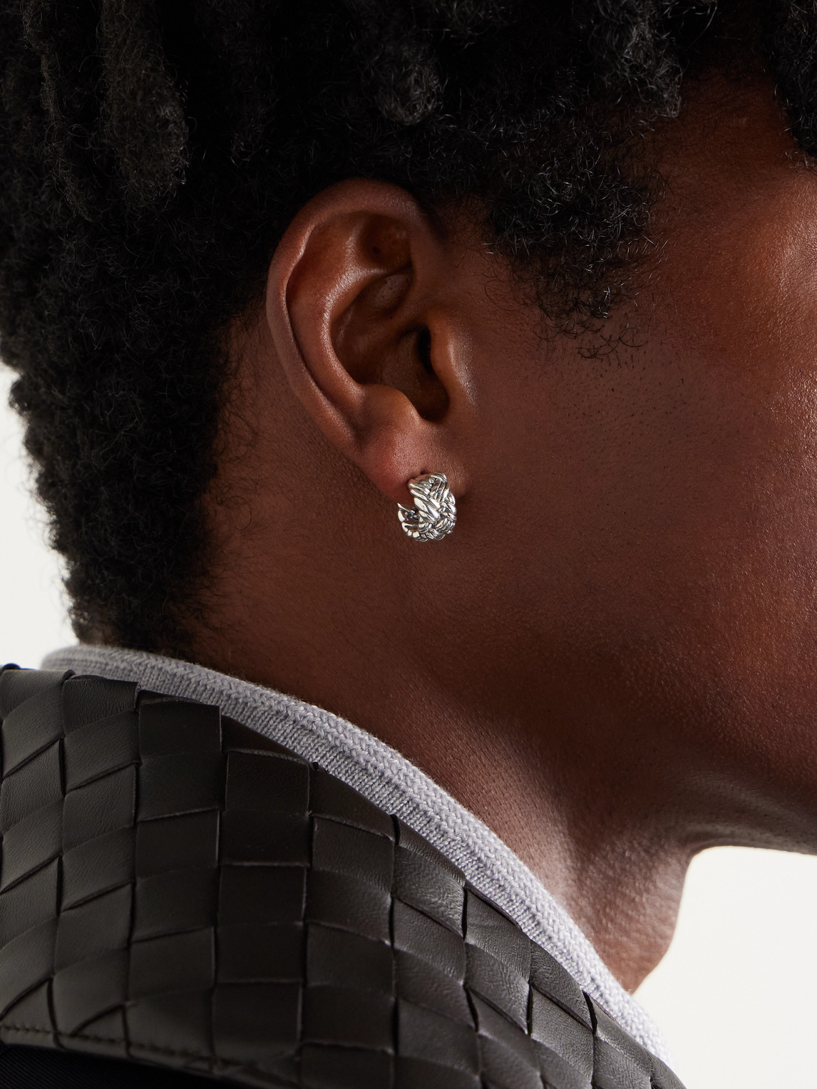 Bottega Veneta Intrecciato Small Sterling Silver Earrings In Metallic