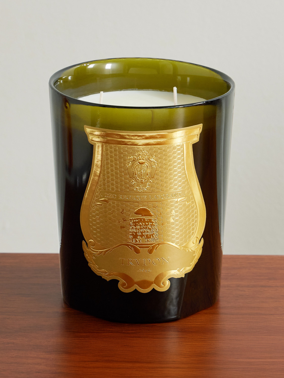 Ernesto Tobacco and Leather Scented Candle, 800g