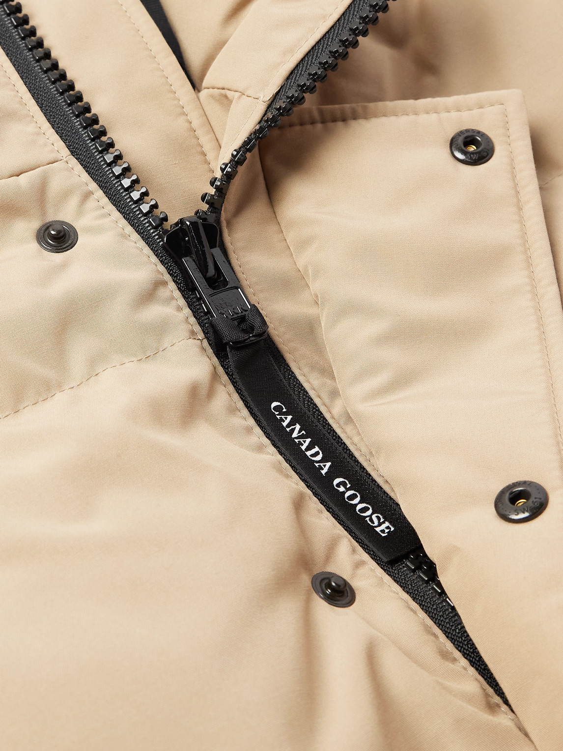 Canada Goose Bayview Logo-appliquéd Quilted Arctic Tech® Down Jacket In Neutral