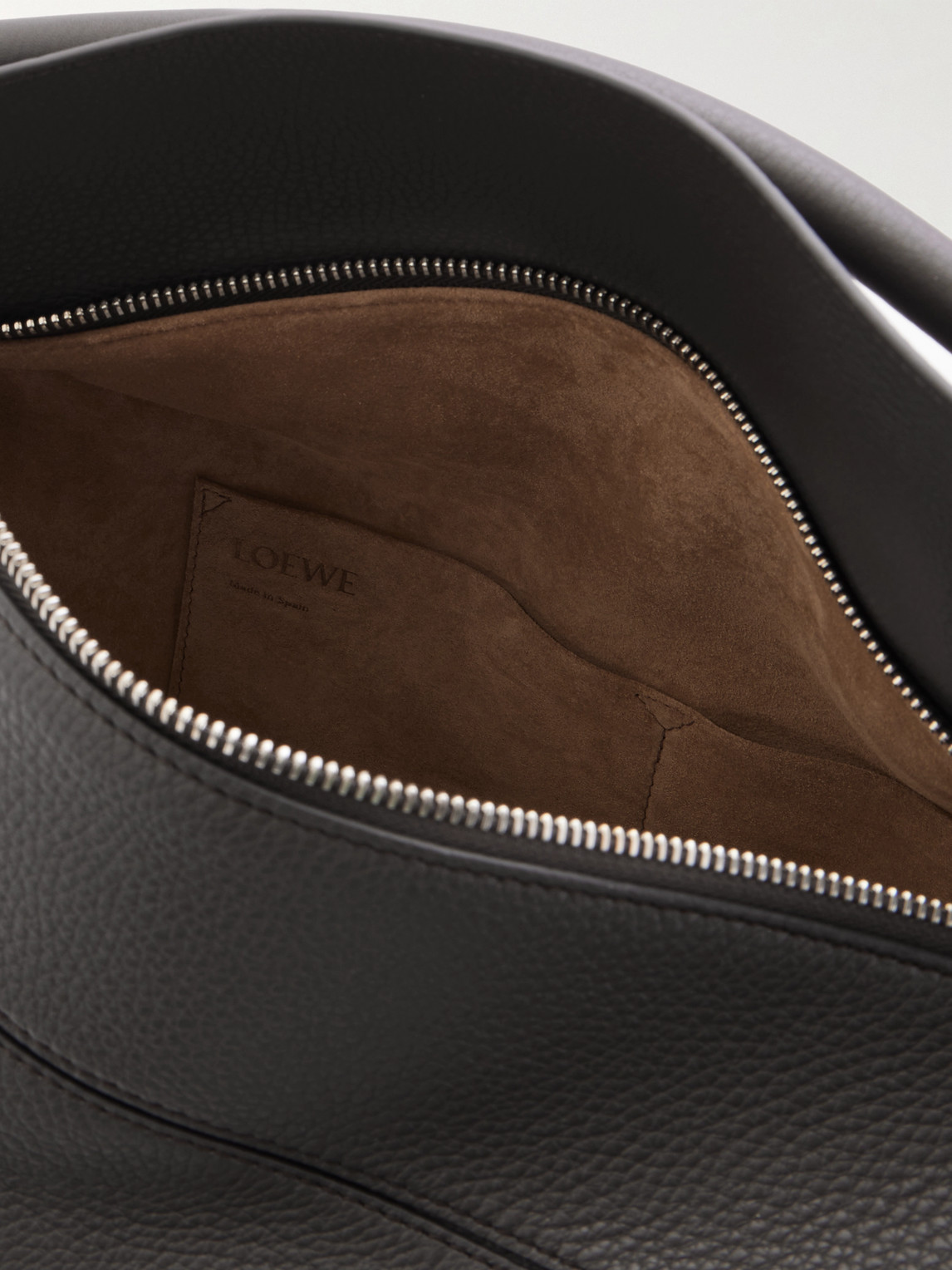 Loewe Puzzle Edge Large Logo-debossed Full-grain Leather Messenger Bag In Gray