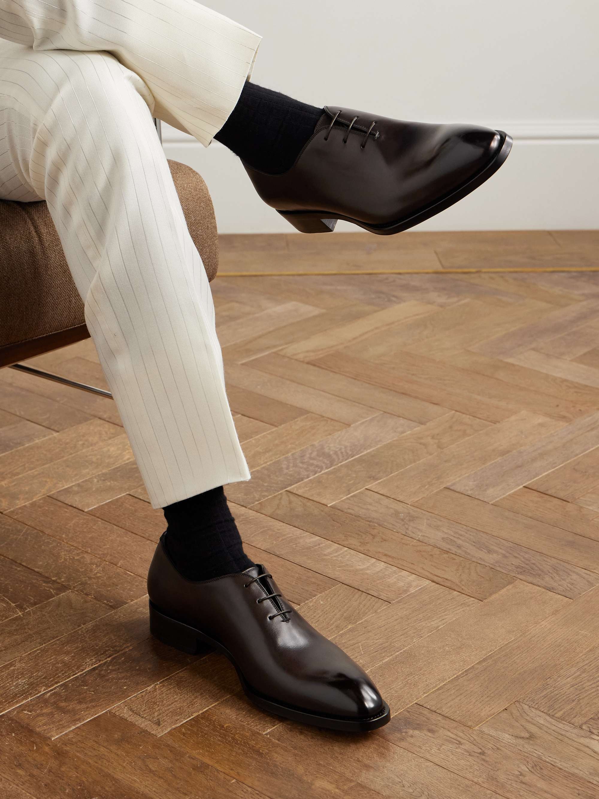 新品トムフォード TOMFORD 革靴 サイズ9 1/2 TOM FORD Whole-Cut Patent-Leather Oxford Shoes for Men | MR