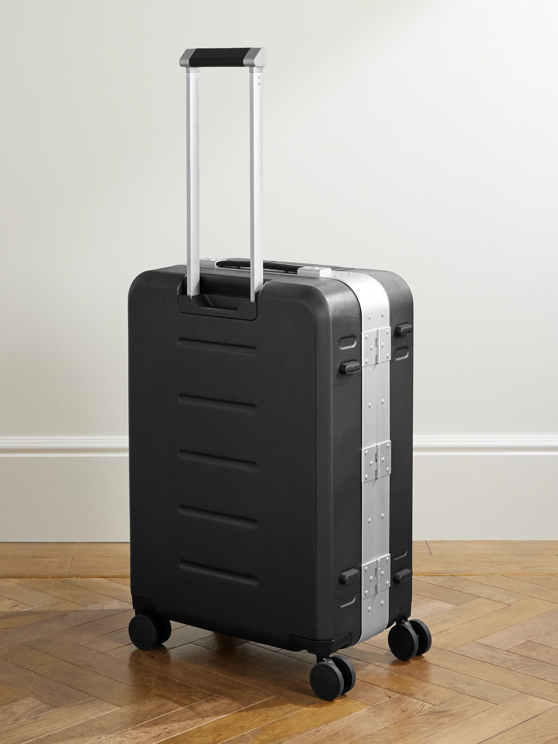 Db Journey Ramverk Pro Medium Polycarbonate And Aluminium Check-in Suitcase In Black