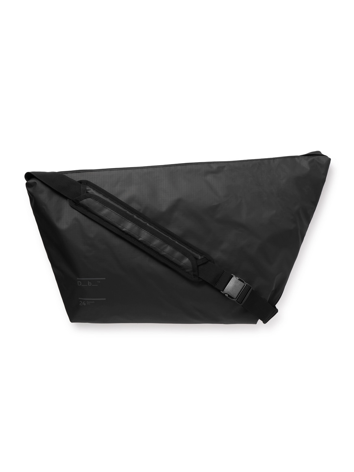 Db Journey Ramverk Pro Ripstop Messenger Bag In Black