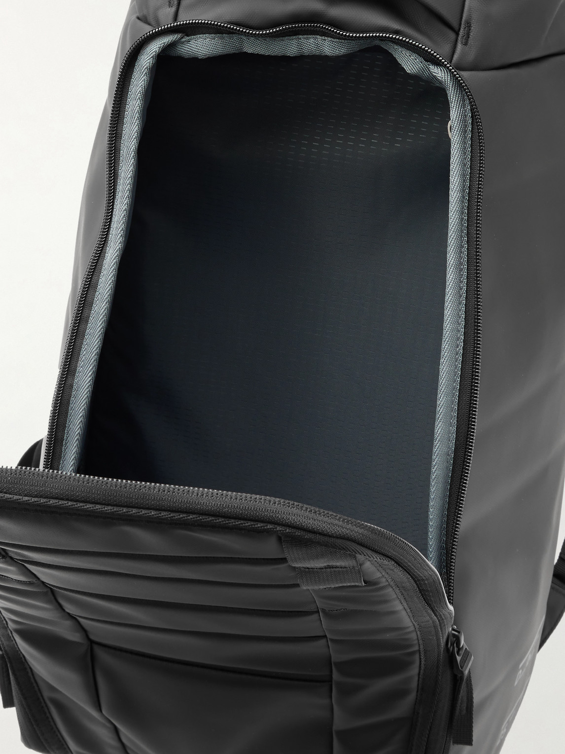 Db Journey Hugger Nylon Backpack In Black