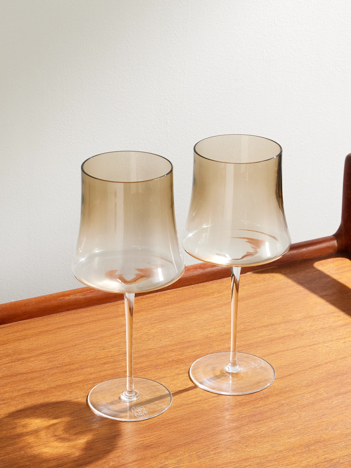 Brunello Cucinelli Set Of Two Murano Wine Glasses In Brown