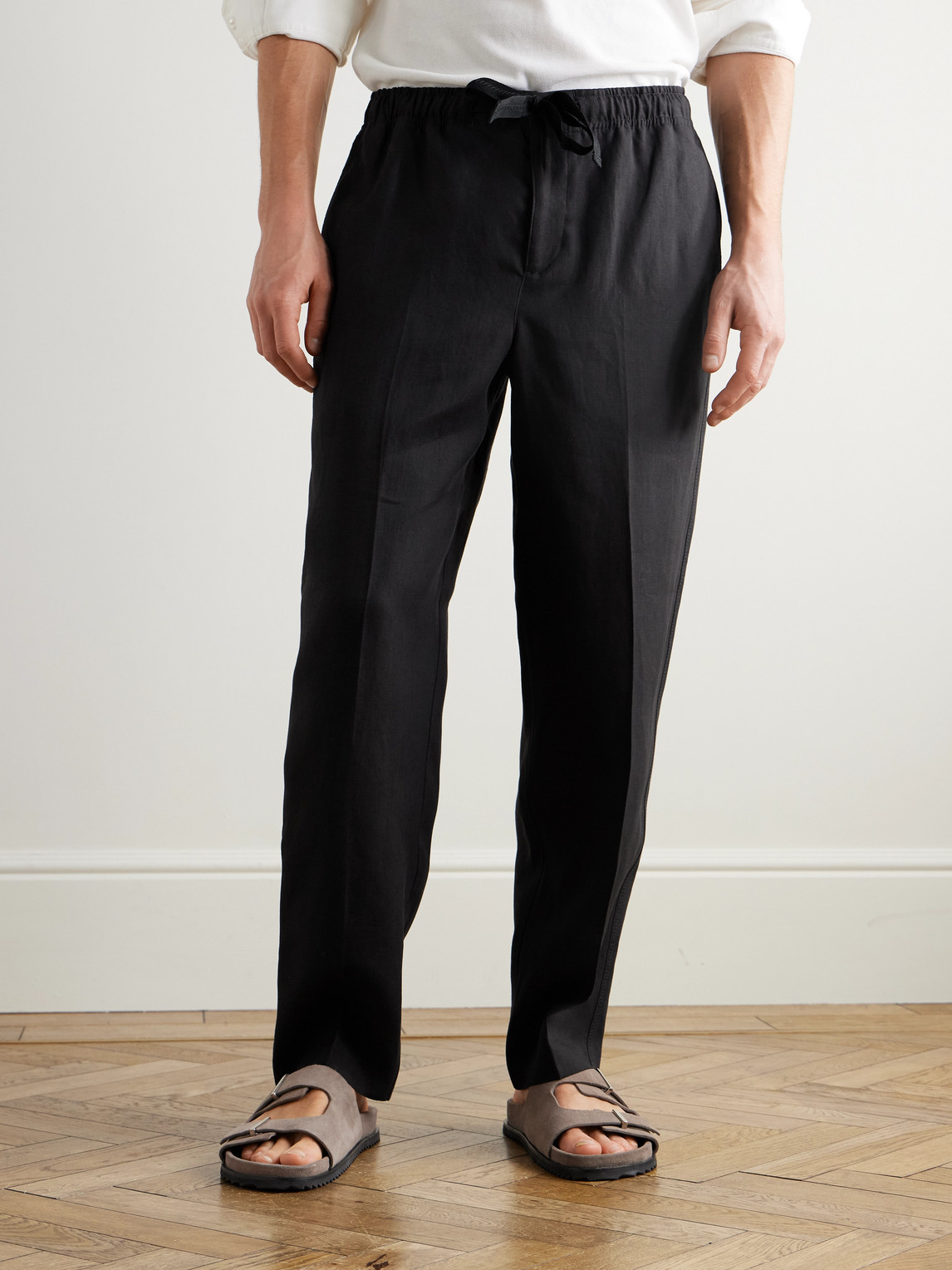 Orlebar Brown Alex Tapered Linen Drawstring Trousers In Black