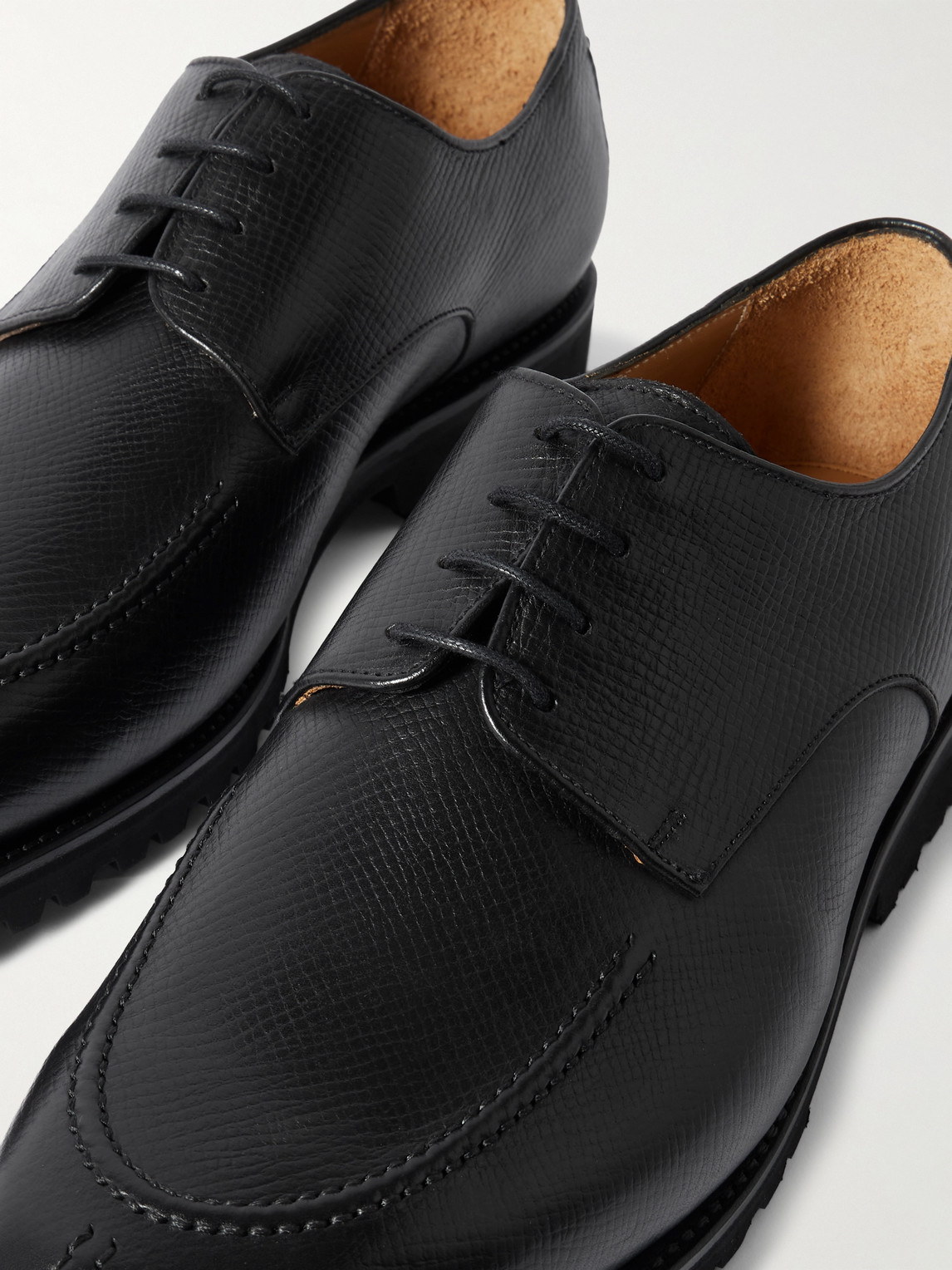Majordome L88 Split-toe Cross-grain Leather Derby Shoes In Black