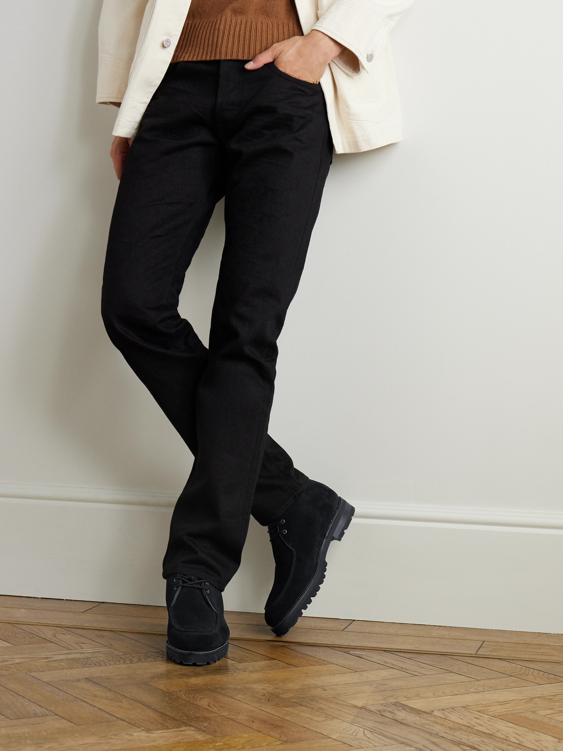 Majordome M69 Nubuck Chukka Boots In Black