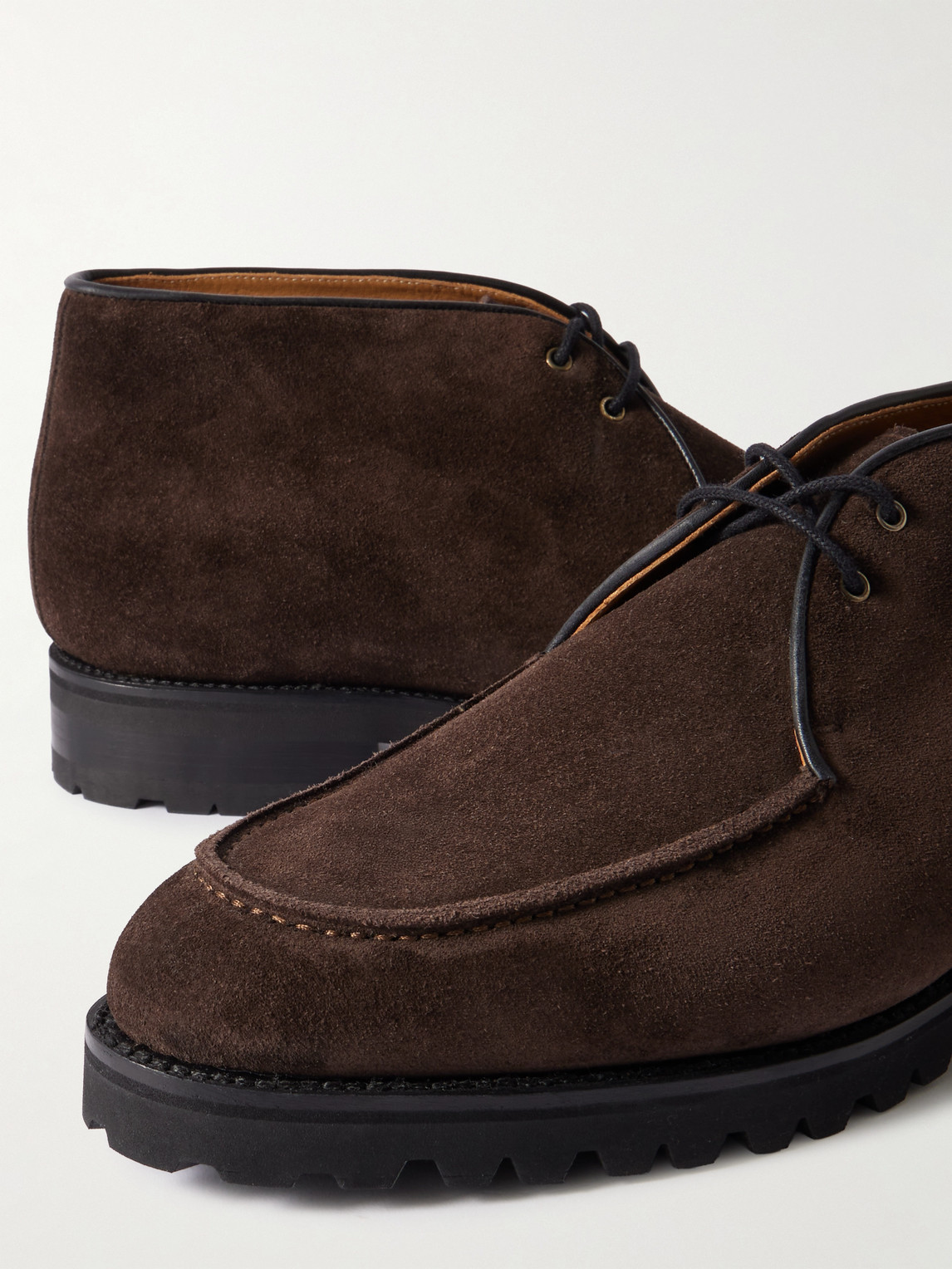 Majordome M69 Nubuck Chukka Boots In Brown