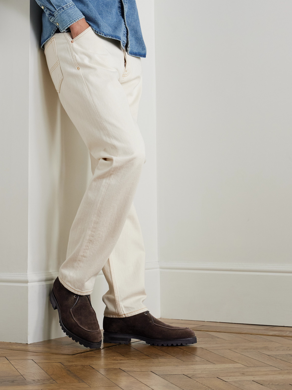 Majordome M69 Nubuck Chukka Boots In Brown