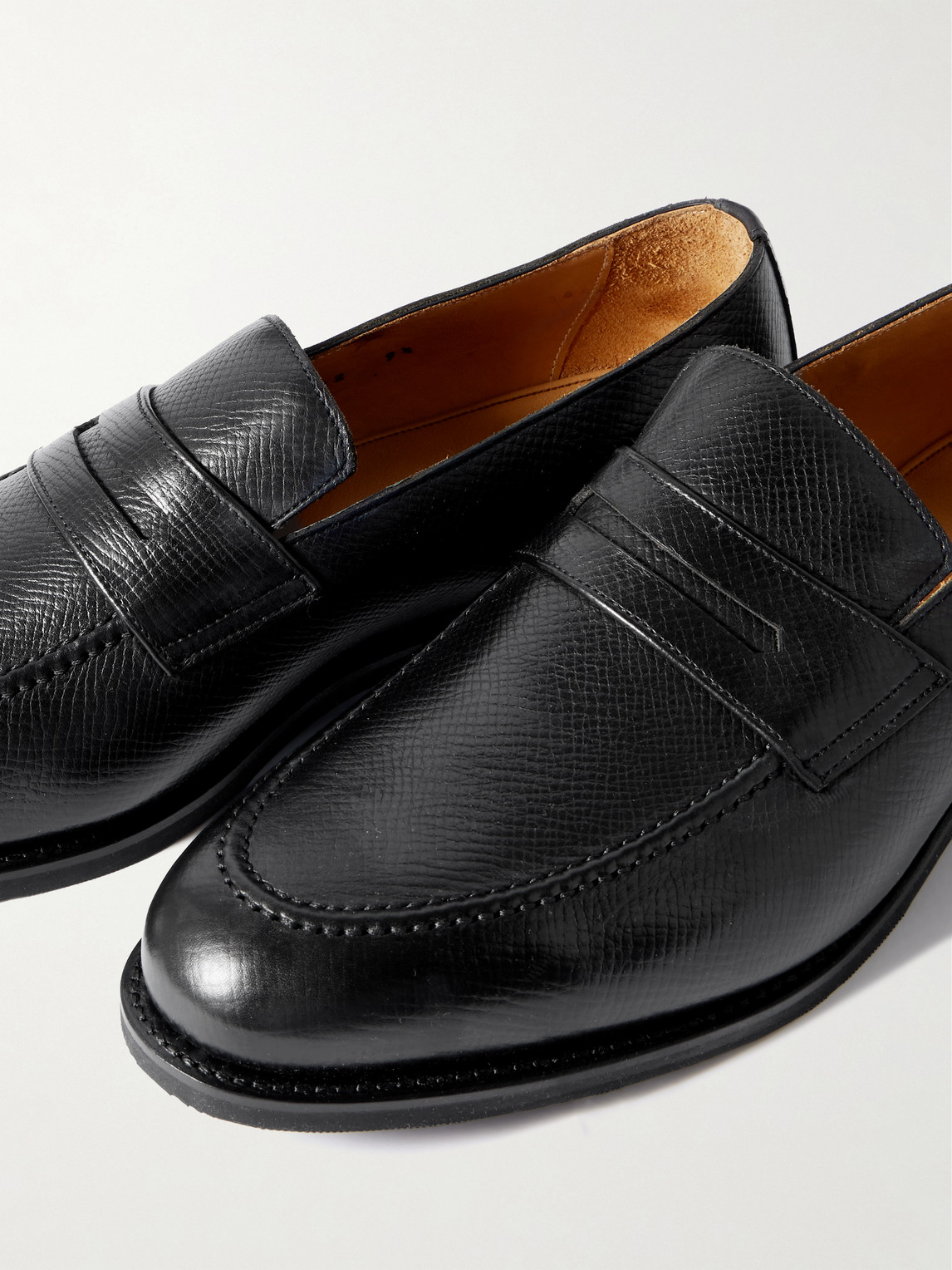 Majordome M08 Cross-grain Leather Penny Loafers In Black