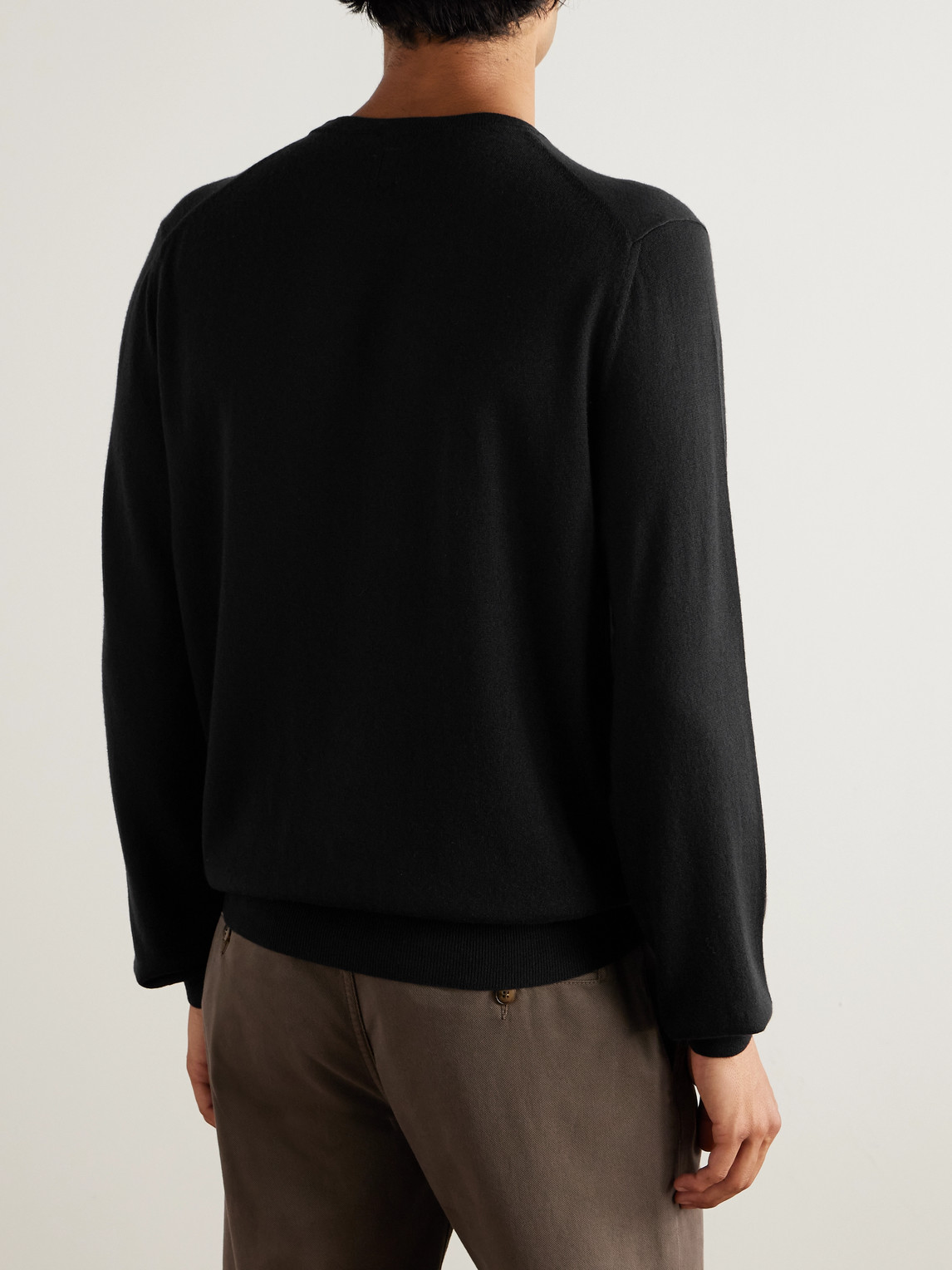 Canali Slim-fit Garment-dyed Cashmere Sweater In Black