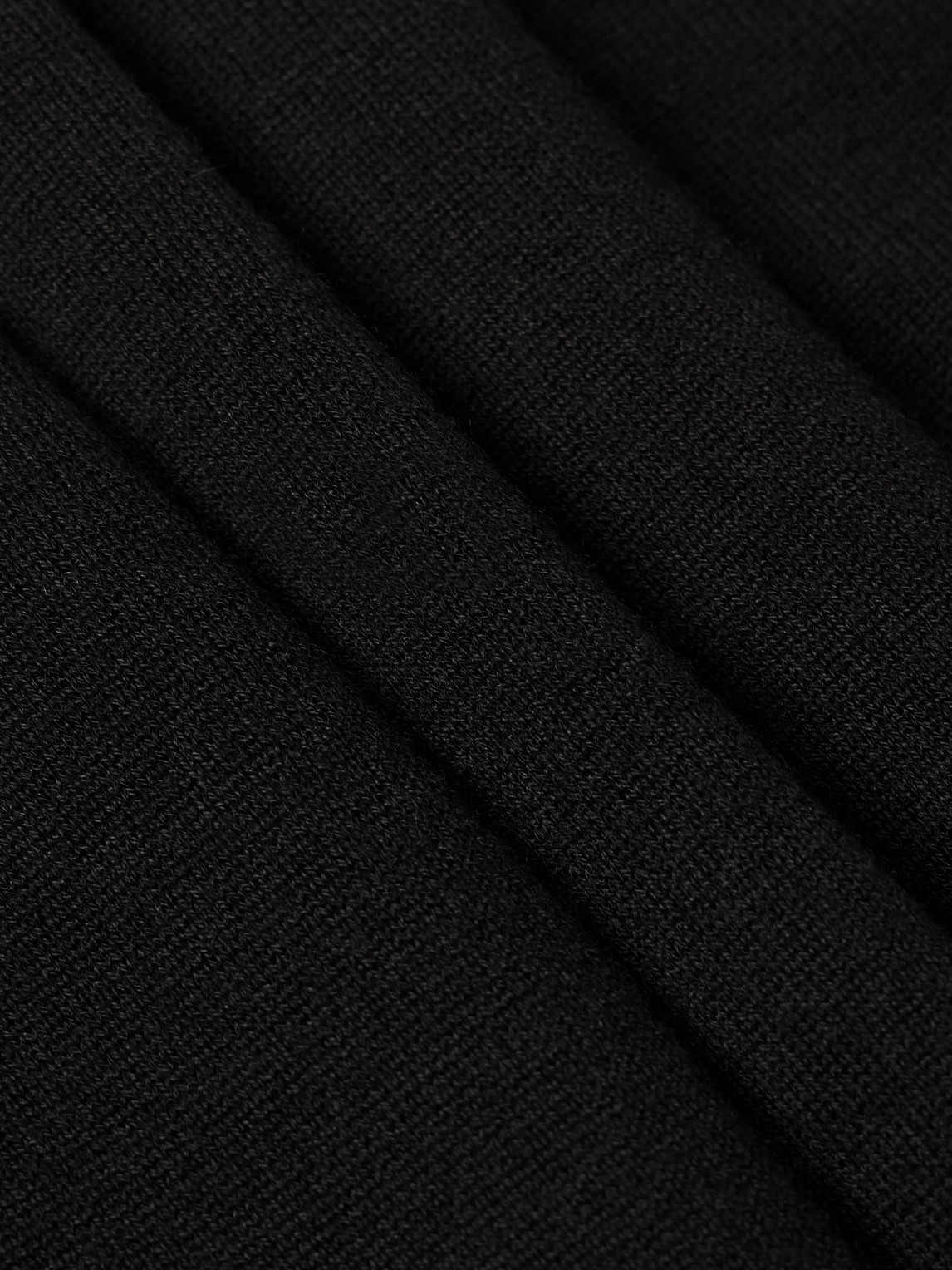 Canali Slim-fit Garment-dyed Cashmere Sweater In Black