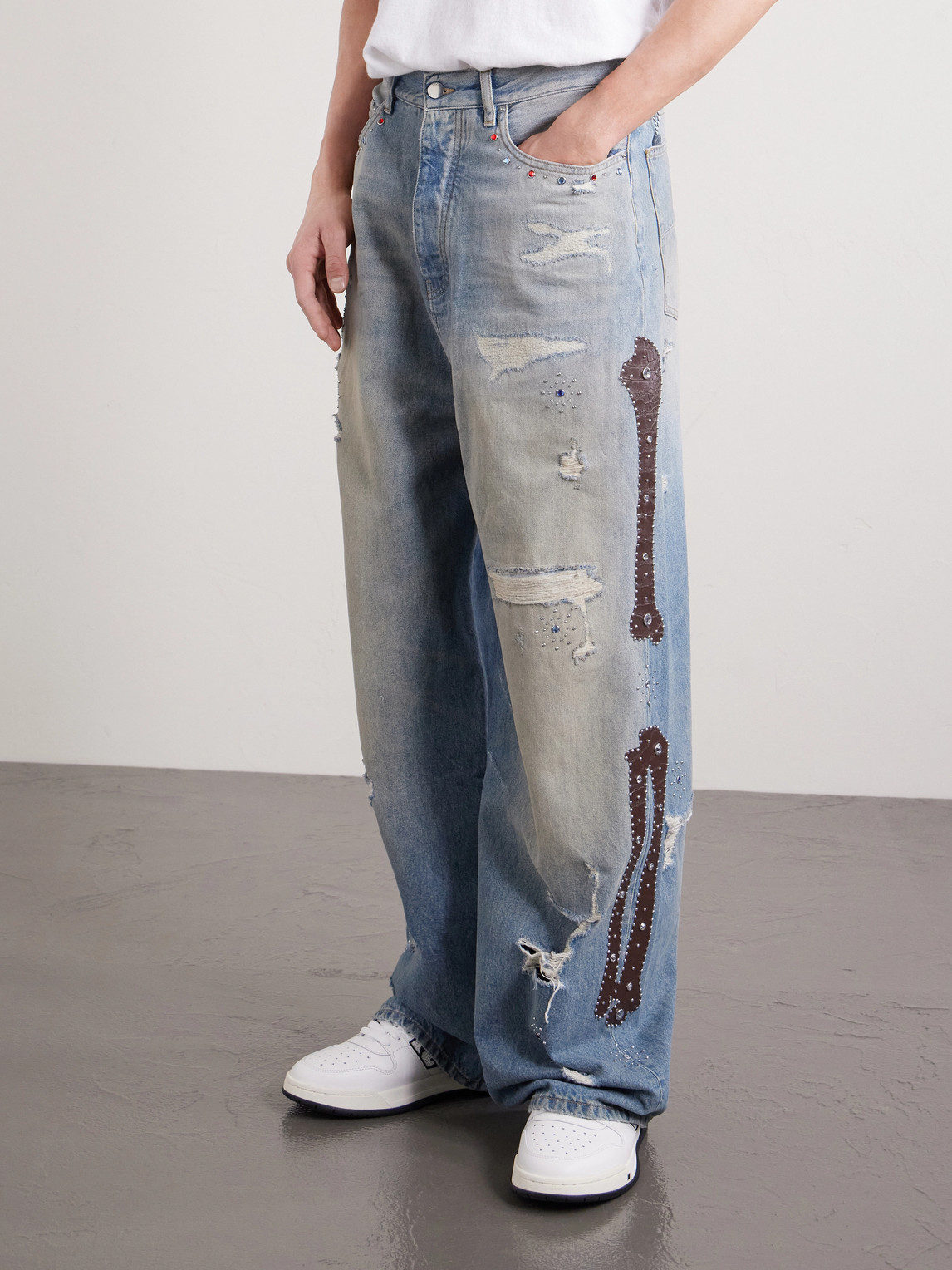  Amiri - Straight-leg Distressed Studded Jeans - Men - Blue - Uk/us 30 