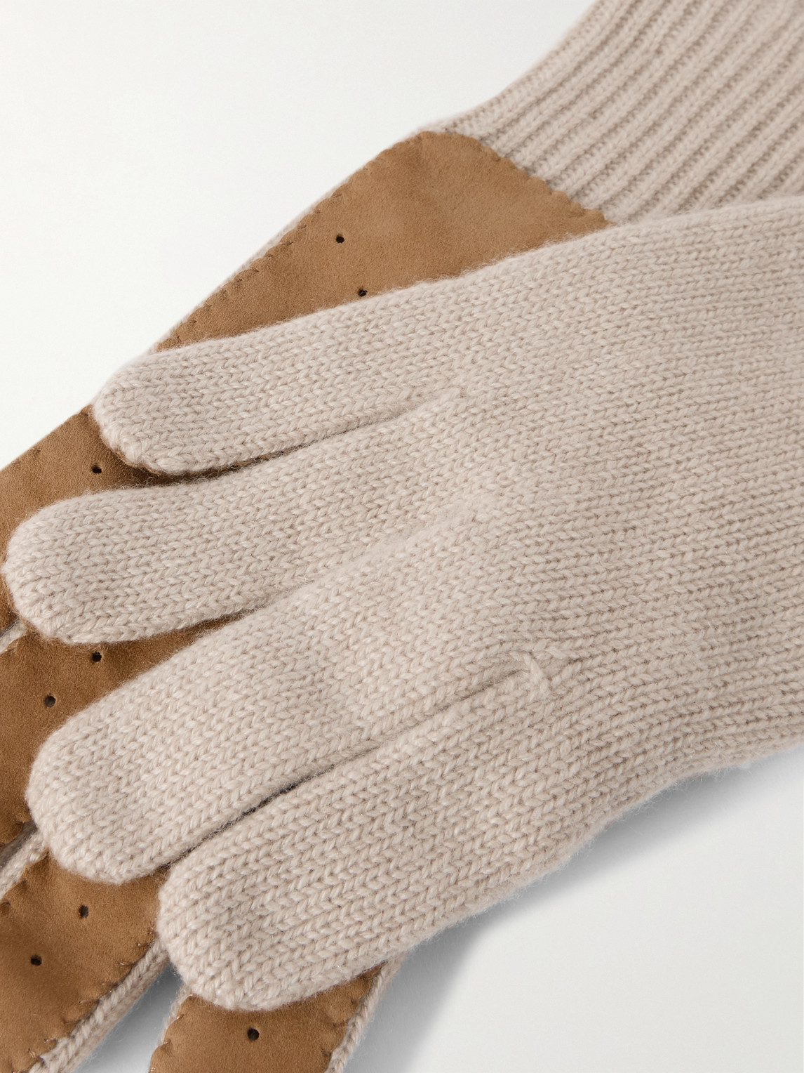 Brunello Cucinelli Ribbed Cashmere Gloves In Neutral