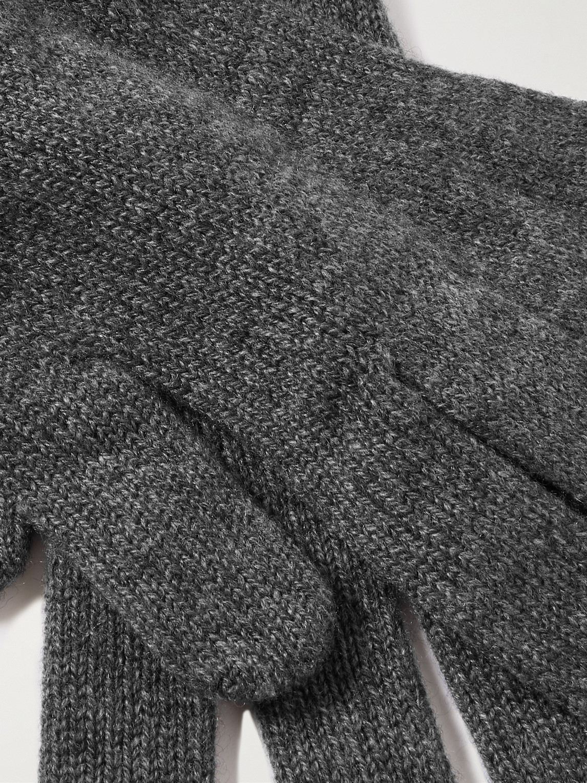 Johnstons Of Elgin Cashmere Gloves In Gray