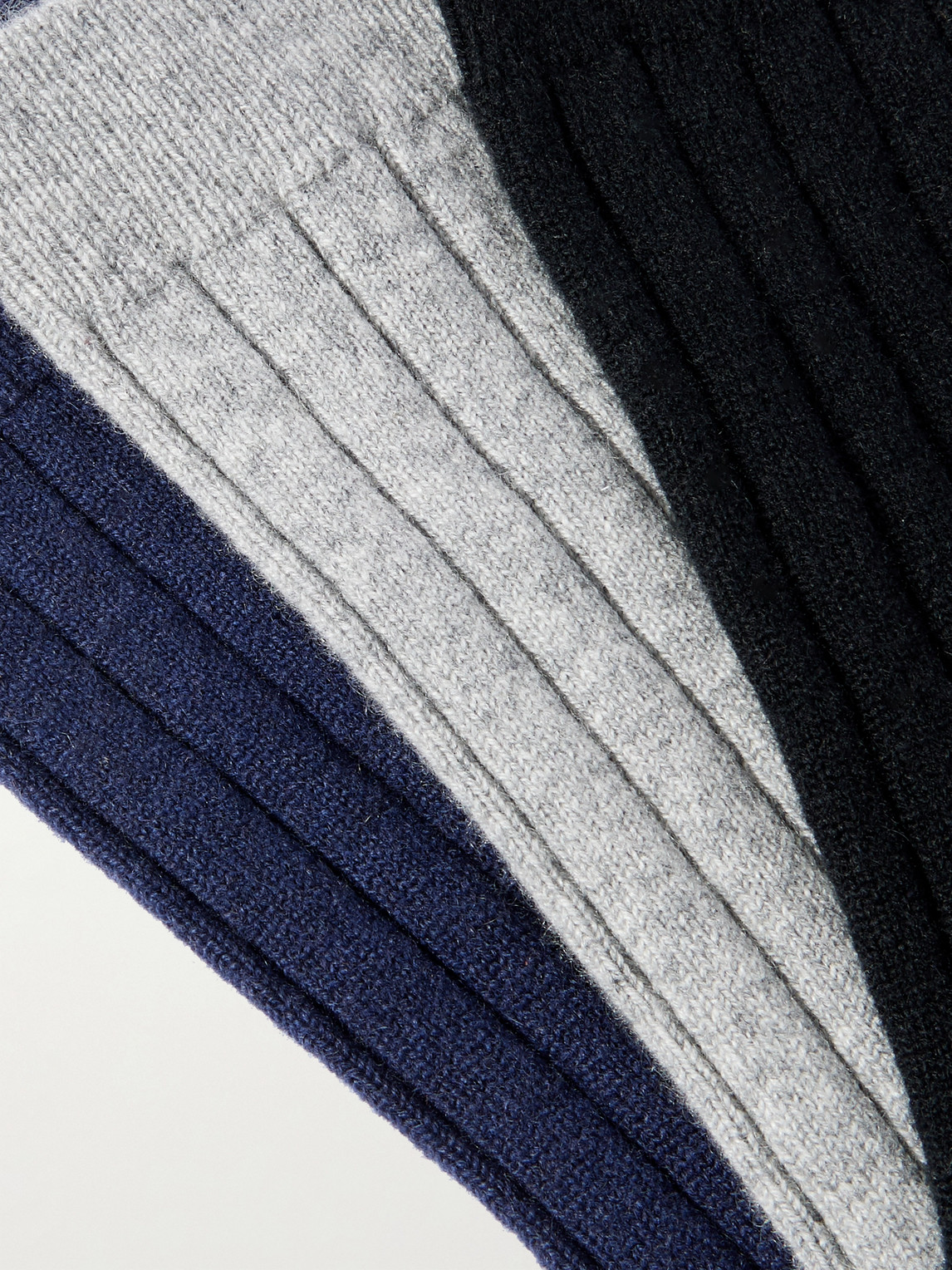 Johnstons Of Elgin Set Of Three Ribbed Cashmere-blend Socks In Multi