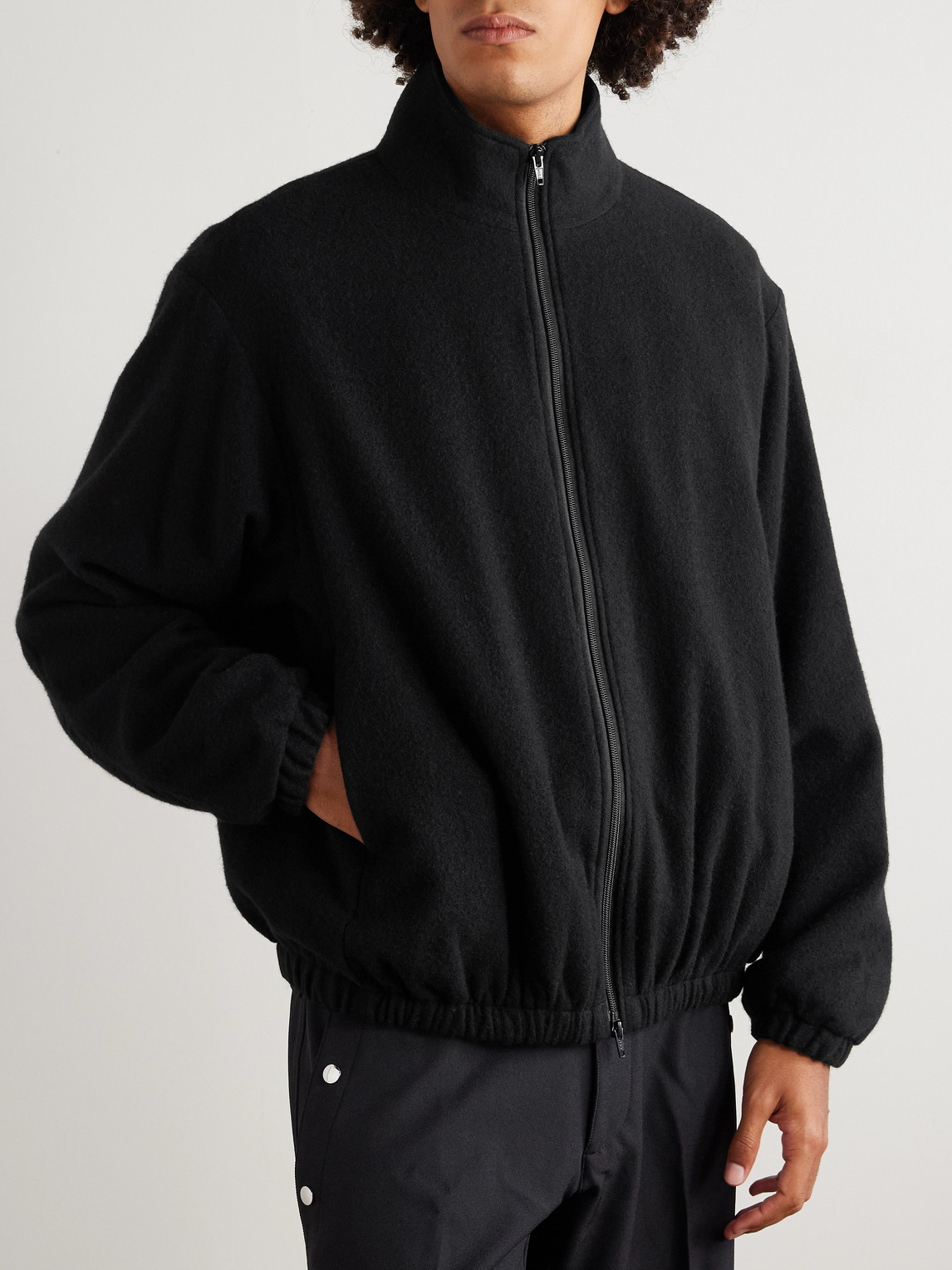 Ssstein Wool And Cashmere-blend Jacket In Black