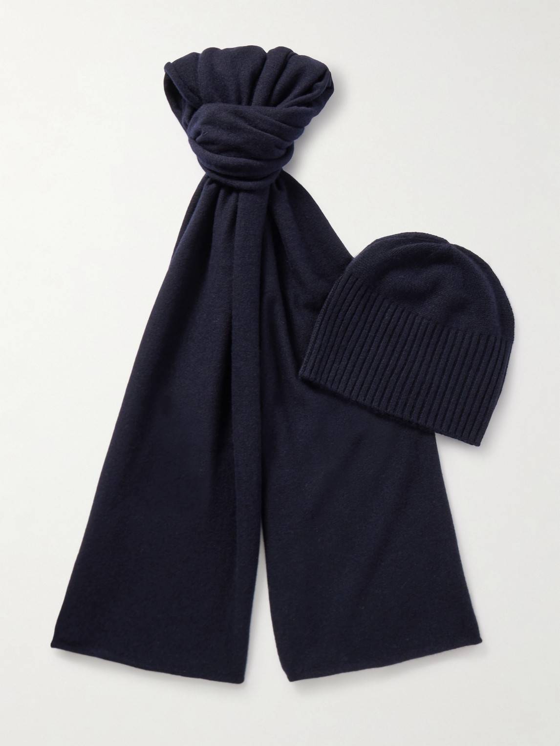 Allude – Ribbed Cashmere Beanie and Scarf Set